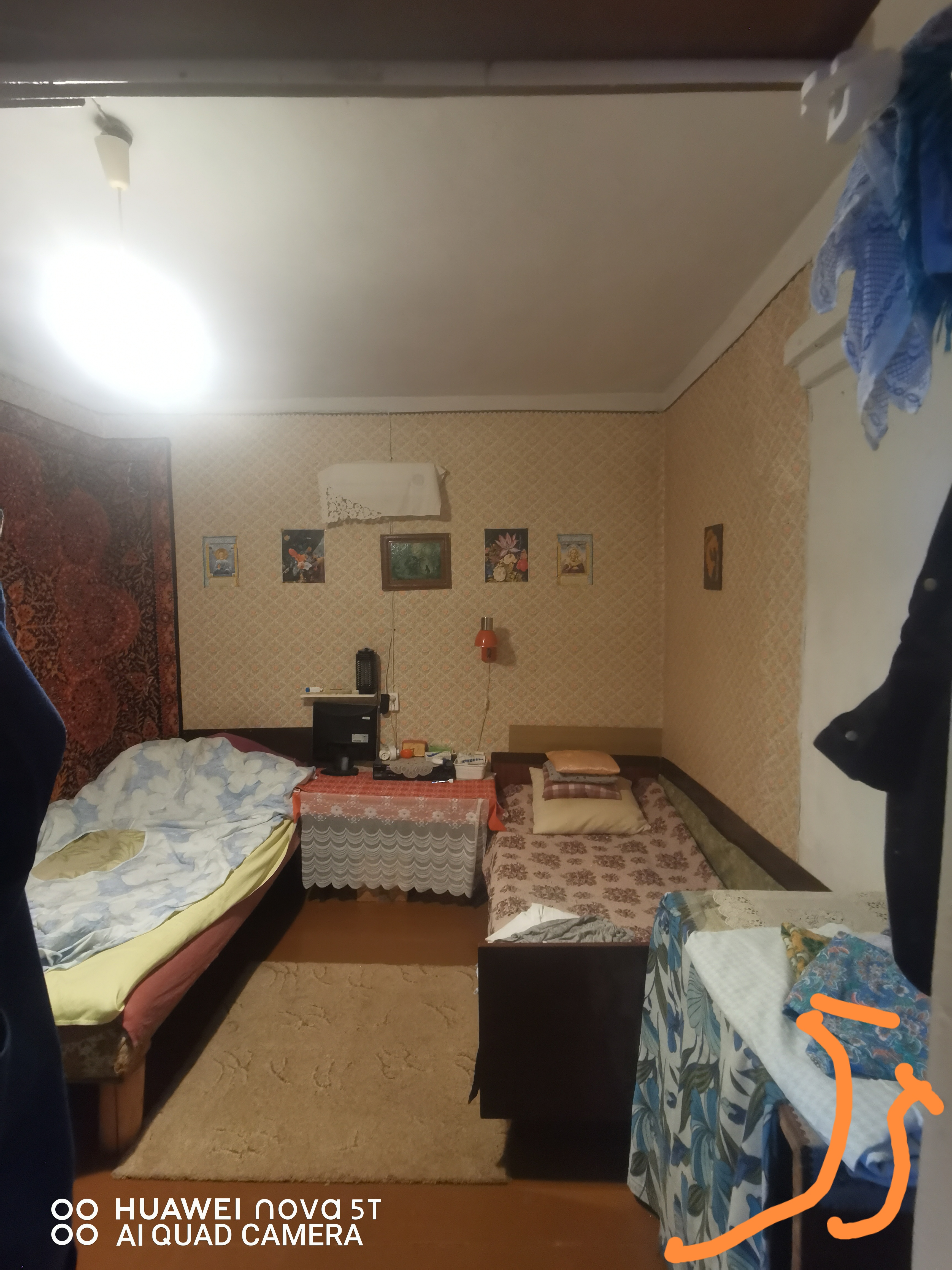 Нежилое здание, площадью 143,8 кв.м мур