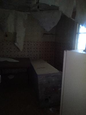 Земельный участок площадью 360 кв.м, с кадастровым номером 67:15:0010301:1243, с расположенным на нем объектом недвижимого имущества - лаборатория с кадастровым номером 67:15:0400101:212, по адресу: Смоленская область, муниципальный округ Рославльский, деревня Сидорки, улица Садовая, земельный участок 1В