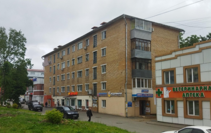 Жилое помещение, эт. 4, общ.пл. 57,9 кв.м., кад.№ 25:28:050047:1029, адрес: Приморский край, г.о. Владивостокский, г. Владивосток, ул. Русская, д. 72, кв. 9, сведения о зарегистрированных: Гусейнова Ш.Ю.К., Гусейнова Н.Н.К., Исмаилов Ш.Г.О., Исмаилов Ю.Ш., Исмаилова А.Ш., задолженность по капремонту на 22.07.2026 - 31 278,74руб., пеня - 5 267,56руб., соб-к Гусейнова Ш.Ю.К.