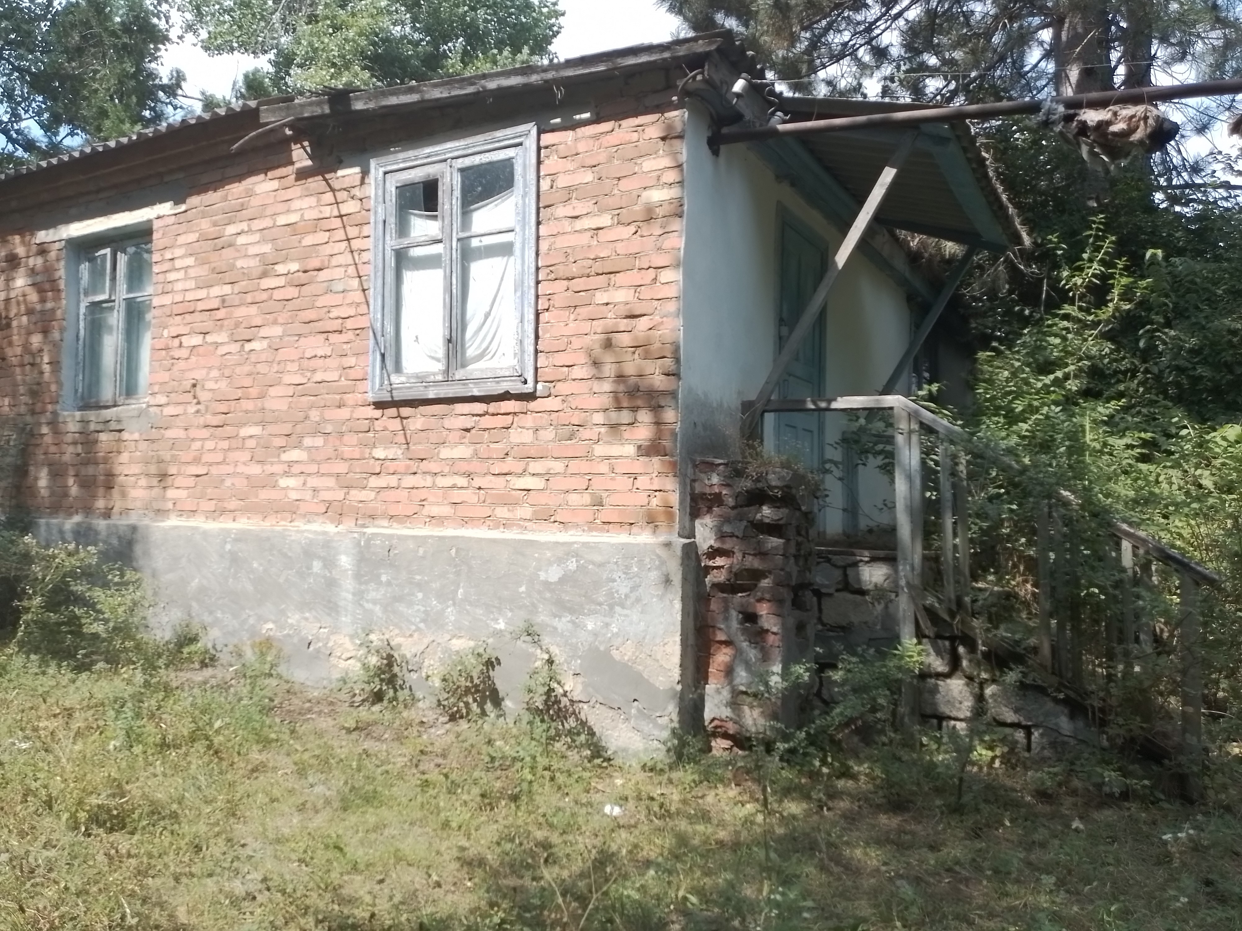 Здание, местоположение: Ставропольский край, Александровский район,  п. Дубовая Роща, ул. Лесная, д. 3, кадастровый номер: 26:18:040421:31, назначение – нежилое, площадь: 121,3 кв. м. Здание, местоположение: Ставропольский край, Александровский район, п. Дубовая Роща, ул. Лесная, д. 3, кадастровый номер: 26:18:040421:32, назначение – нежилое, площадь: 38,5 кв. м. Здание,местоположение: Ставропольский край, Александровский район,  п. Дубовая Роща, ул. Лесная, д. 3, кадастровый номер: 26:18:040421