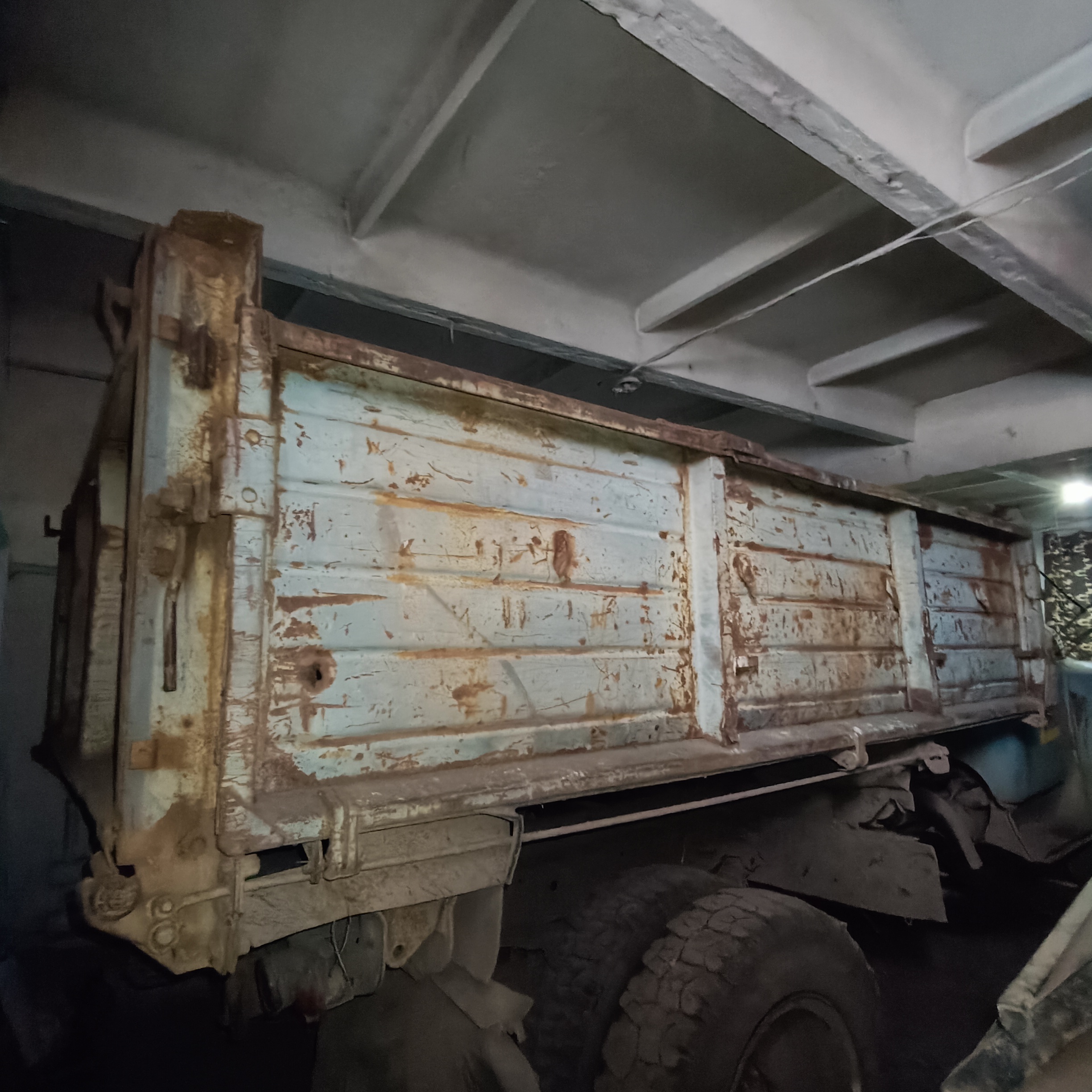 Груз. самосвалы, ЗИЛ ММ3554, 1993 года выпуска (VIN) отсутствует, двигатель 130 118115, шасси 3368628, кузов отсутств., цвет синий, мощность двигателя 150 л.с. (110 кВт), рабочий объем двигателя 6000 куб.см., тип двигателя бензиновый, разрешенная максимальная масса 10850 кг, масса без нагрузки -, категория С.