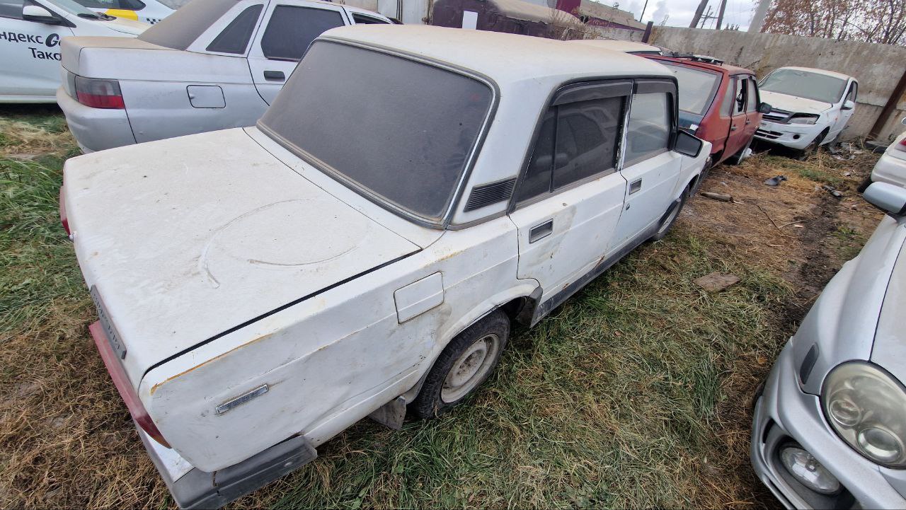 Автомобиль ВАЗ 21074, г/н А917ХК124, 2001г.в., VIN XTA21074011470119, комплектность и состояние не проверялась данное имущество обращено в доход государства, находится в Ачинском районе