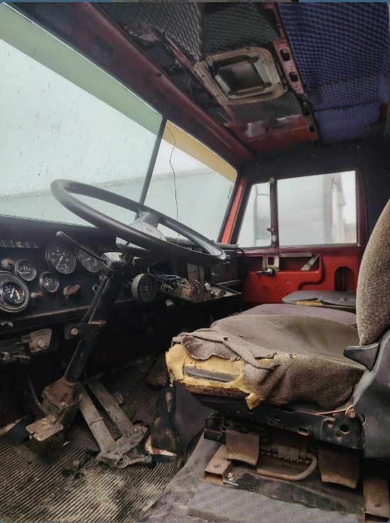 Автомобиль КАМАЗ 53229 ЭД405В, 2007 г.в., VIN X0J58043170001706, частично разукомплектован, не на ходу, бывший в эксплуатации, с видимыми повреждениями, потертостями, дефектами, возможны скрытые повреждения и дефекты Имущество, обращенное в собственность государства (2628.3)