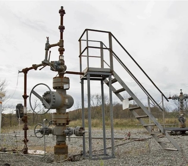 Ватьеганская скважина № 55, назначение: сооружение нефтяных месторождений, глубина 2960 метров, РНФИ П12840006387, кадастровый номер 86:03:0090203:100032, расположенное по адресу: Ханты-Мансийский автономный округ - Югра, р-н Сургутский, Ватьеганская площадь, скважина №55
