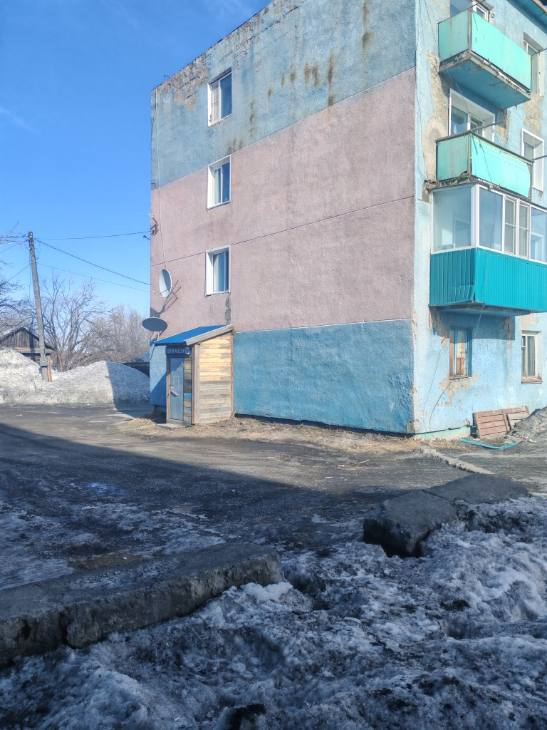 Помещение нежилое площадью 71,8 кв. м, кадастровый номер 41:09:0010110:1383, местоположение: Камчатский край, Усть-Камчатский р-н, п. Ключи, ул. Пионерская, д. 9, пом. 15.