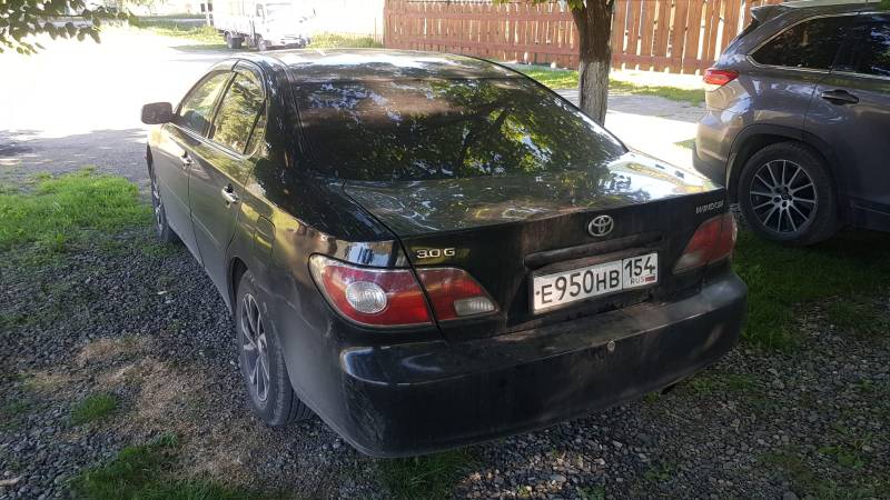 Легковой автомобиль Toyota Windom, 2002 г.в., г/н: Е950НВ154, номер кузова: MCV300050057, цвет-черный (арест)