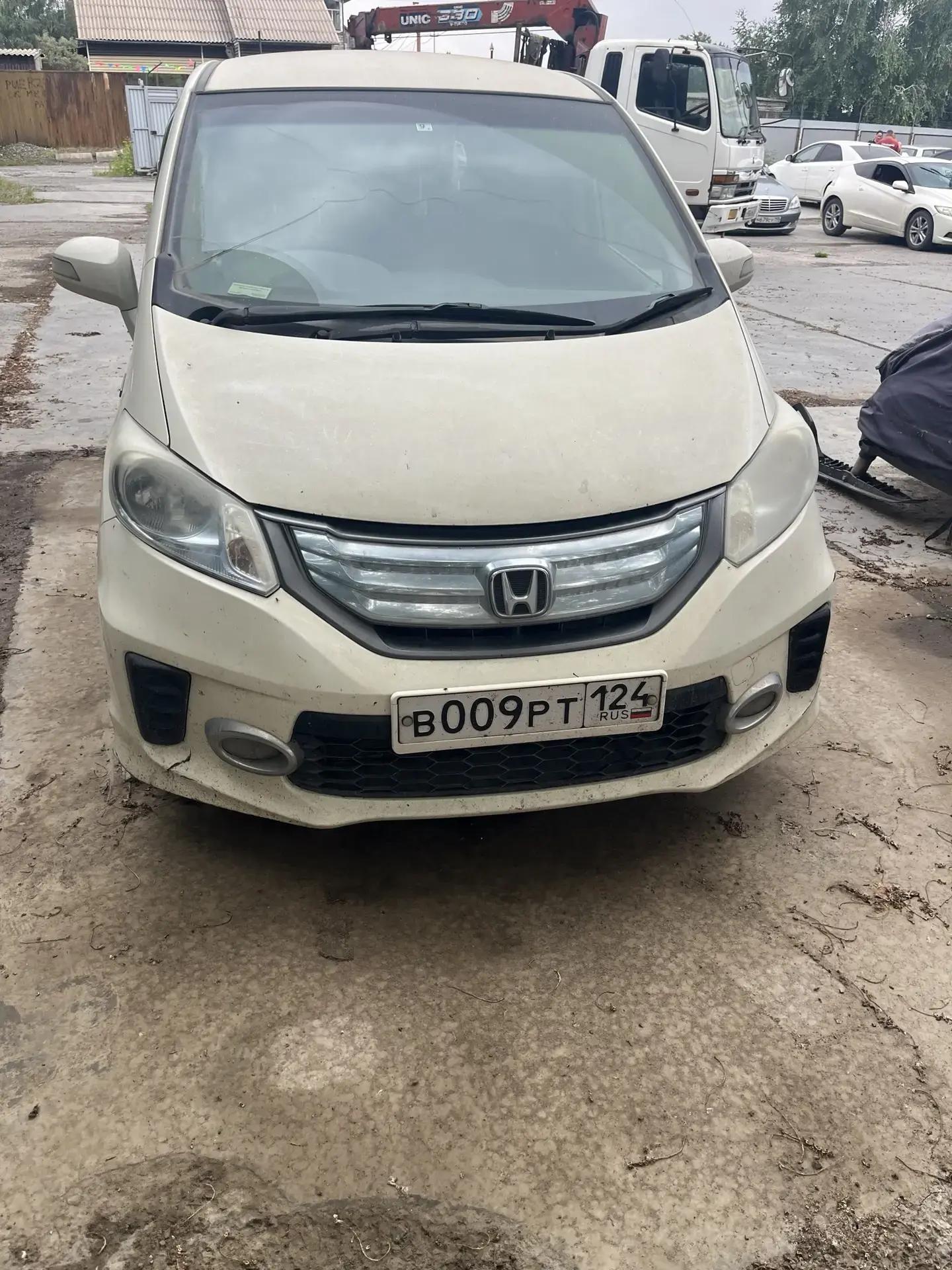 (повторные торги) Легковой автомобиль HONDA FREED HYBRID, 2012 г.в., г/н В009РТ124, VIN GP31065497, № кузова GP31065497, цвет белый. В рабочем состоянии, в наличии СТС, ключ. Должник Фуфачев Н.А. Обременения: Залог, запреты судебного пристава исполнителя на рег. действия, судебный запрет. Начальная цена продажи 830450,00 руб. Задаток 125000,00 руб. (пор. 1457)