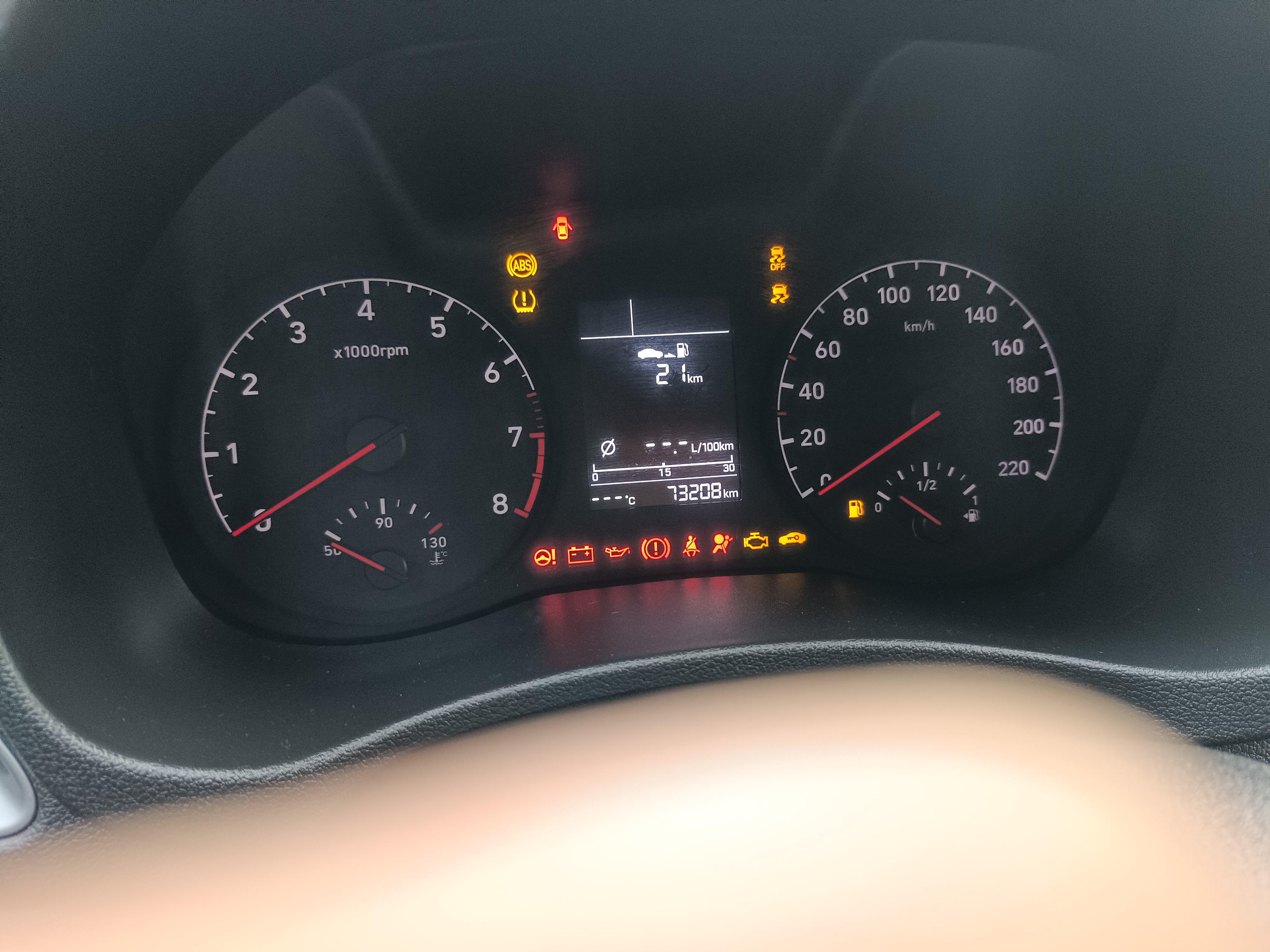 А/м Hyundai Solaris, 2018 г.в., гос. №М171EM 799, VIN Z94K241CAJR070212, с ключами и документами, зарегистрировано ограничение.