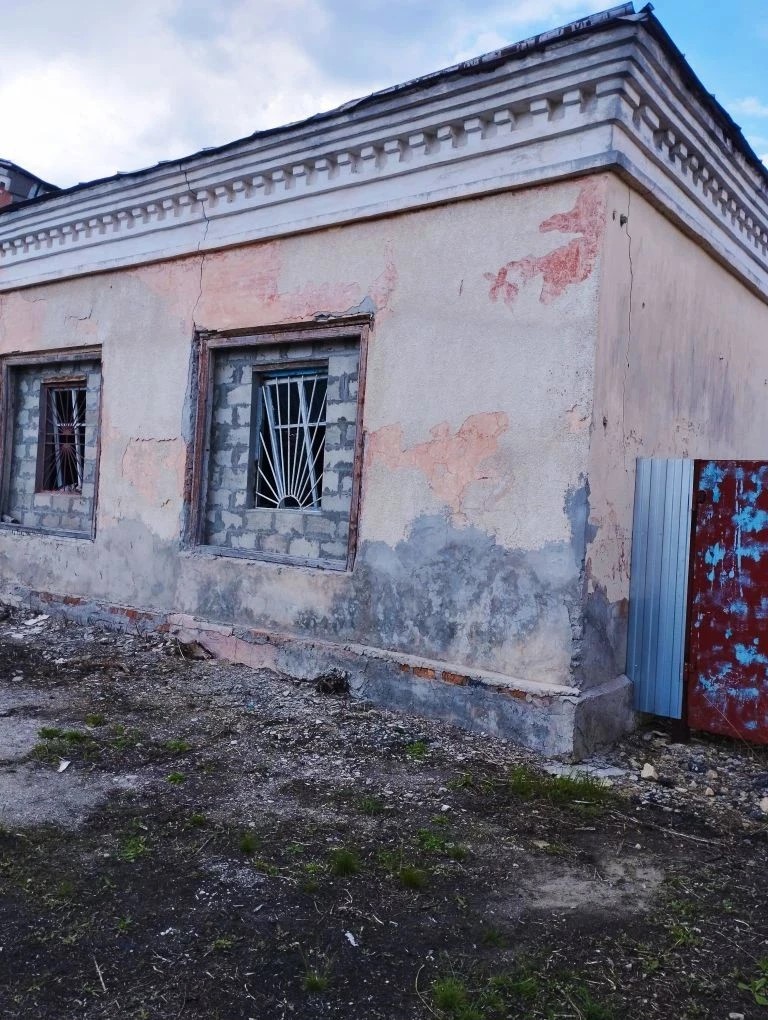 нежилое здание общей площадью 335,1 кв.м, расположенное по адресу: Российская Федерация, Саратовская область, муниципальный район Калининский, сельское поселение Симоновское, село Новая Ивановка, улица Мичурина, дом 92, Кадастровый номер: 64:15:131101:603