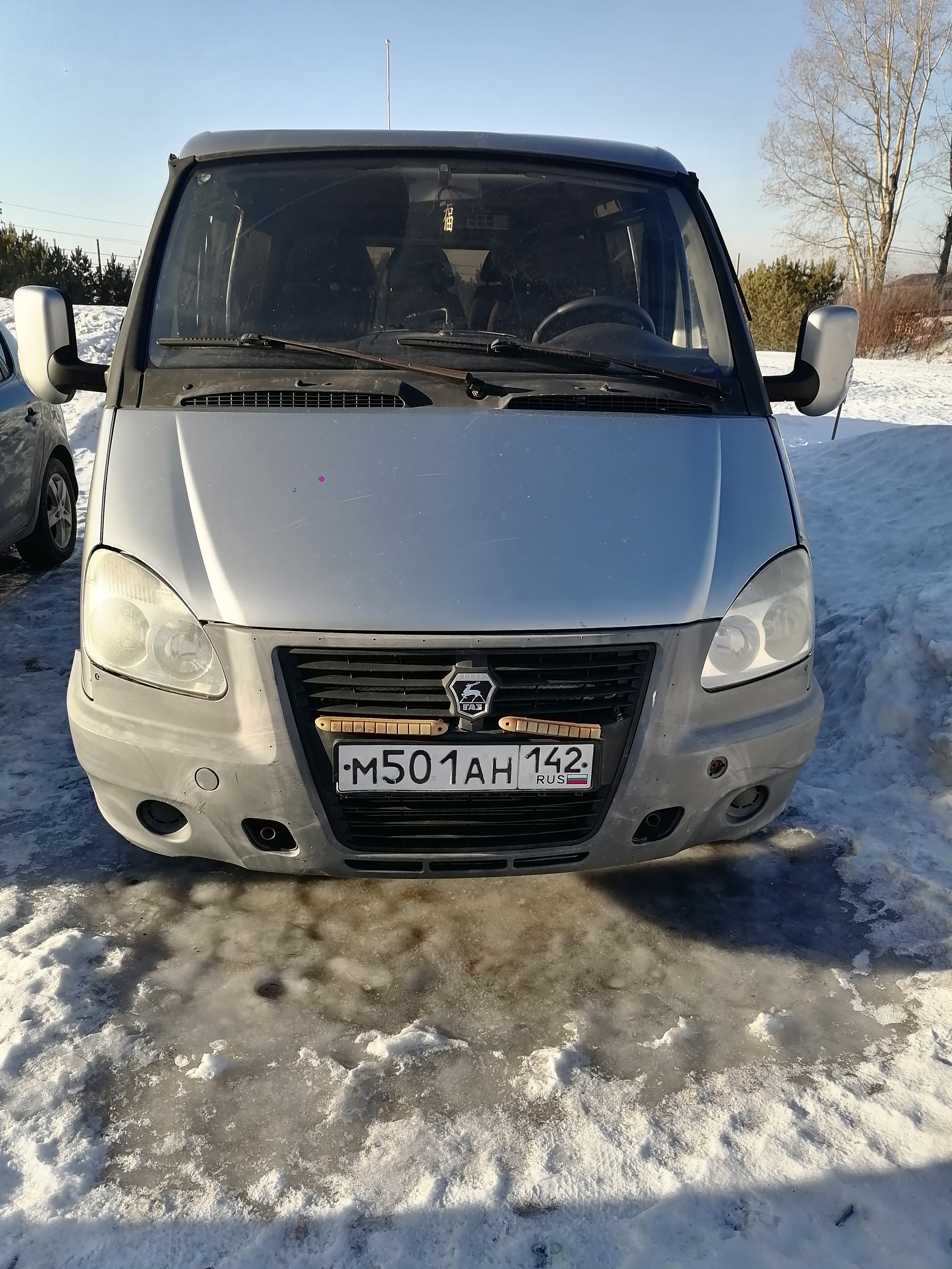 транспортное средство (марка, модель – ГАЗ 2217), наименование (тип ТС) – специализированное пассажирское ТС (6 мест), год выпуска – 2011, цвет – серебристый, идентификационный номер (VIN) – X96221700В0701063, кузов (кабина, прицеп) № – кабина 22170В0477454, шасси (рама) № - отсутствует)