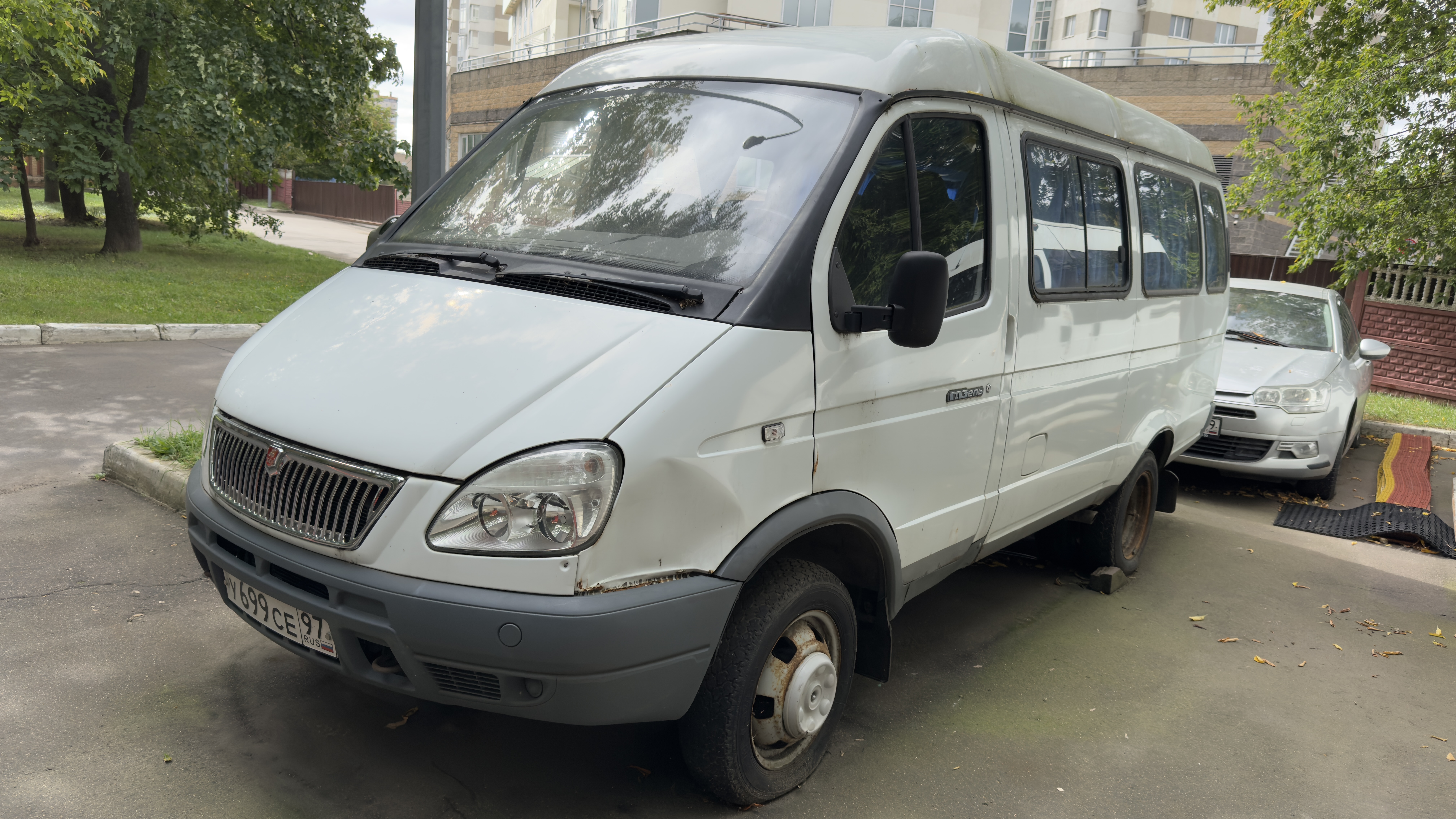 Продажа транспортного средства автобуса ГАЗ 32213, 2004 года выпуска, VIN ХТН32213040384139