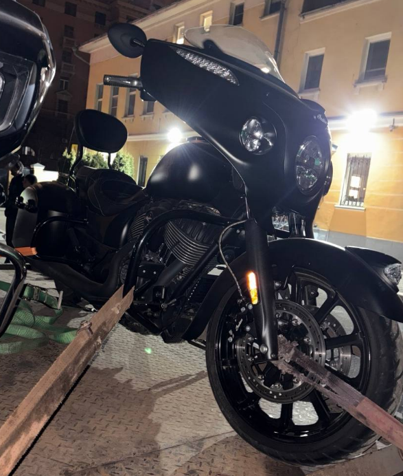Мотоцикл Indian Chieftain Dark Horse, 2018 года выпуска, цвет: черный, гос. номер отсутствует
