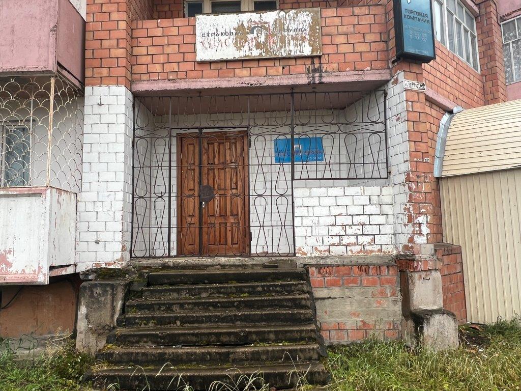 Нежилое помещение площадью 96,6 кв.м., расположенное по адресу: Российская Федерация, Иркутская область, городской округ город Усть-Илимск, город Усть-Илимск, улица Белградская, дом 25, помещение 38а, кадастровый номер 38:32:020402:13998.