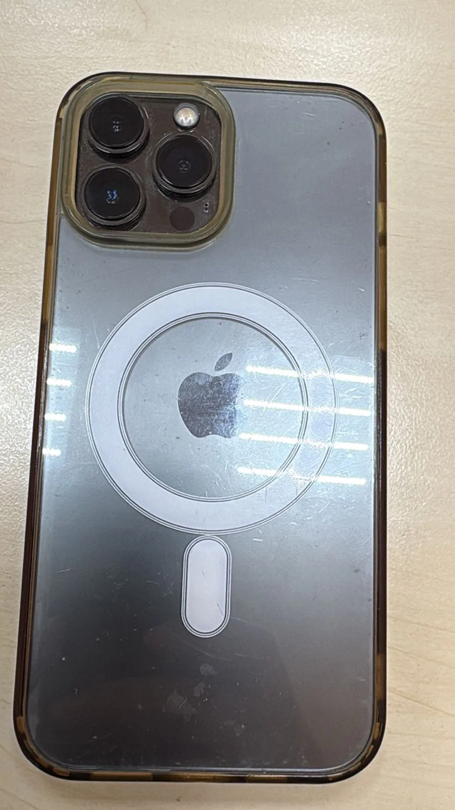 Мобильный телефон марки «iPhone 13 Pro Max». 1 шт