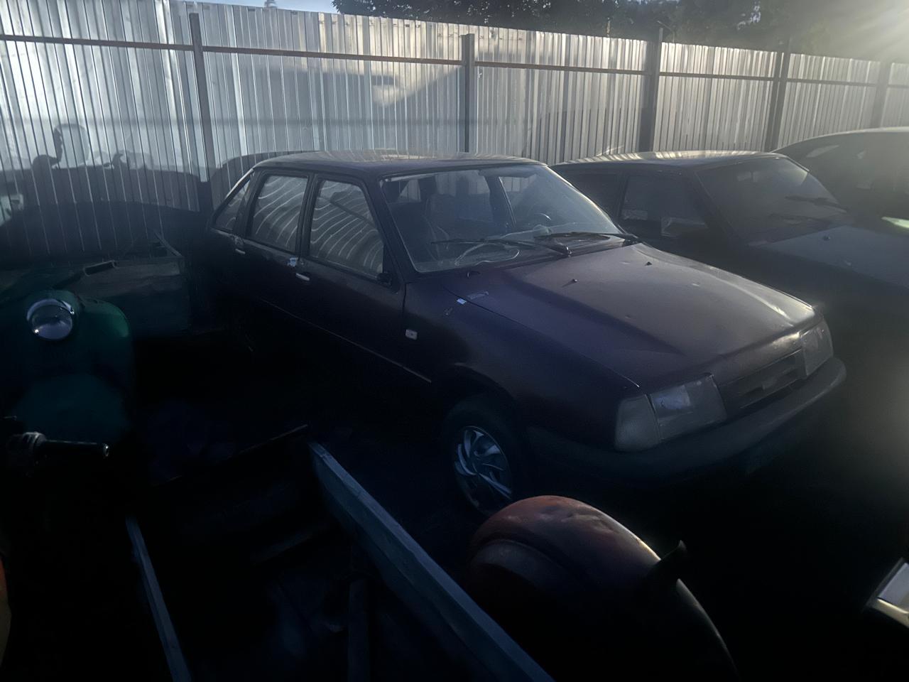 Легковой автомобиль ИЖ 2126-030, 2002 г.в.