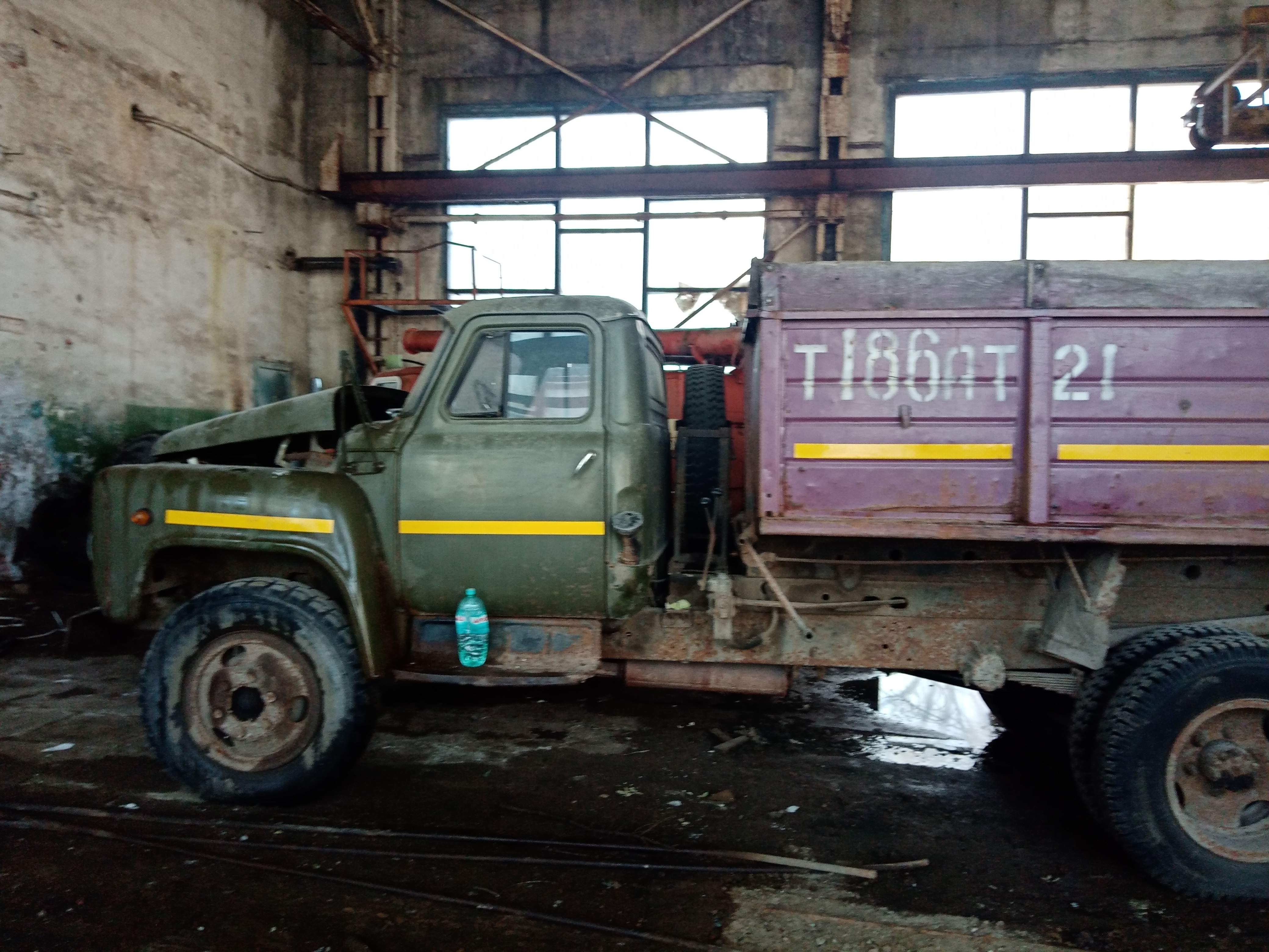 Грузовой самосвал, марка, модель транспортного средства ГАЗ – САЗ - 3508, 1991 года изготовления, модель, № двигателя 24633, № шасси (рамы) 1298136, № кузова (кабины, прицепа) отсутствует, цвет кузова (кабины) зеленый, паспорт транспортного средства серия 21ЕМ № 123039