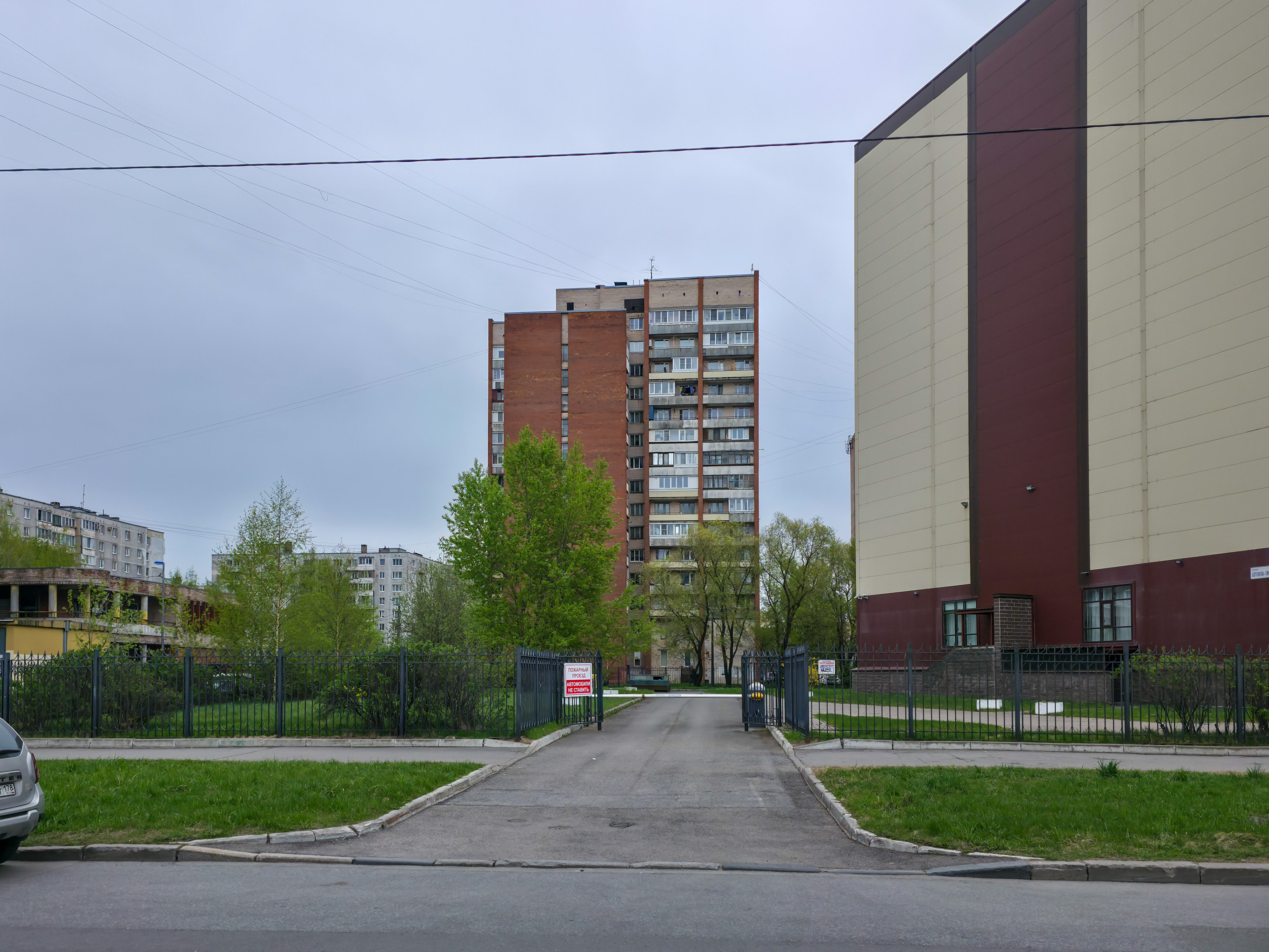 Объект нежилого фонда - нежилое помещение по адресу: Санкт-Петербург, ул. Антонова-Овсеенко, дом 1, корпус 2, литера А, пом. 9-С