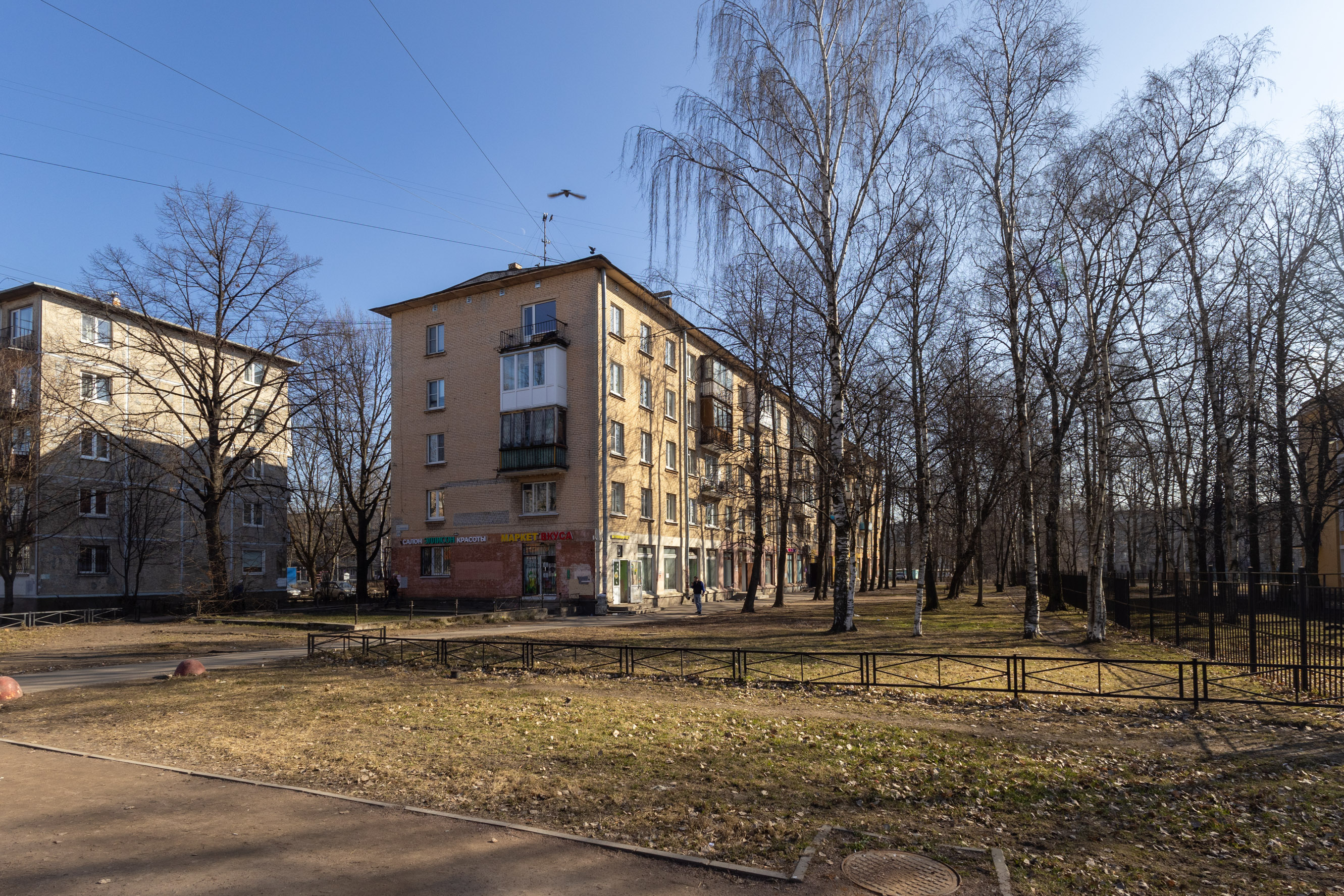 Объект нежилого фонда - нежилое помещение по адресу: Санкт-Петербург, ул. Замшина, д. 19, литера А, пом. 10-Н