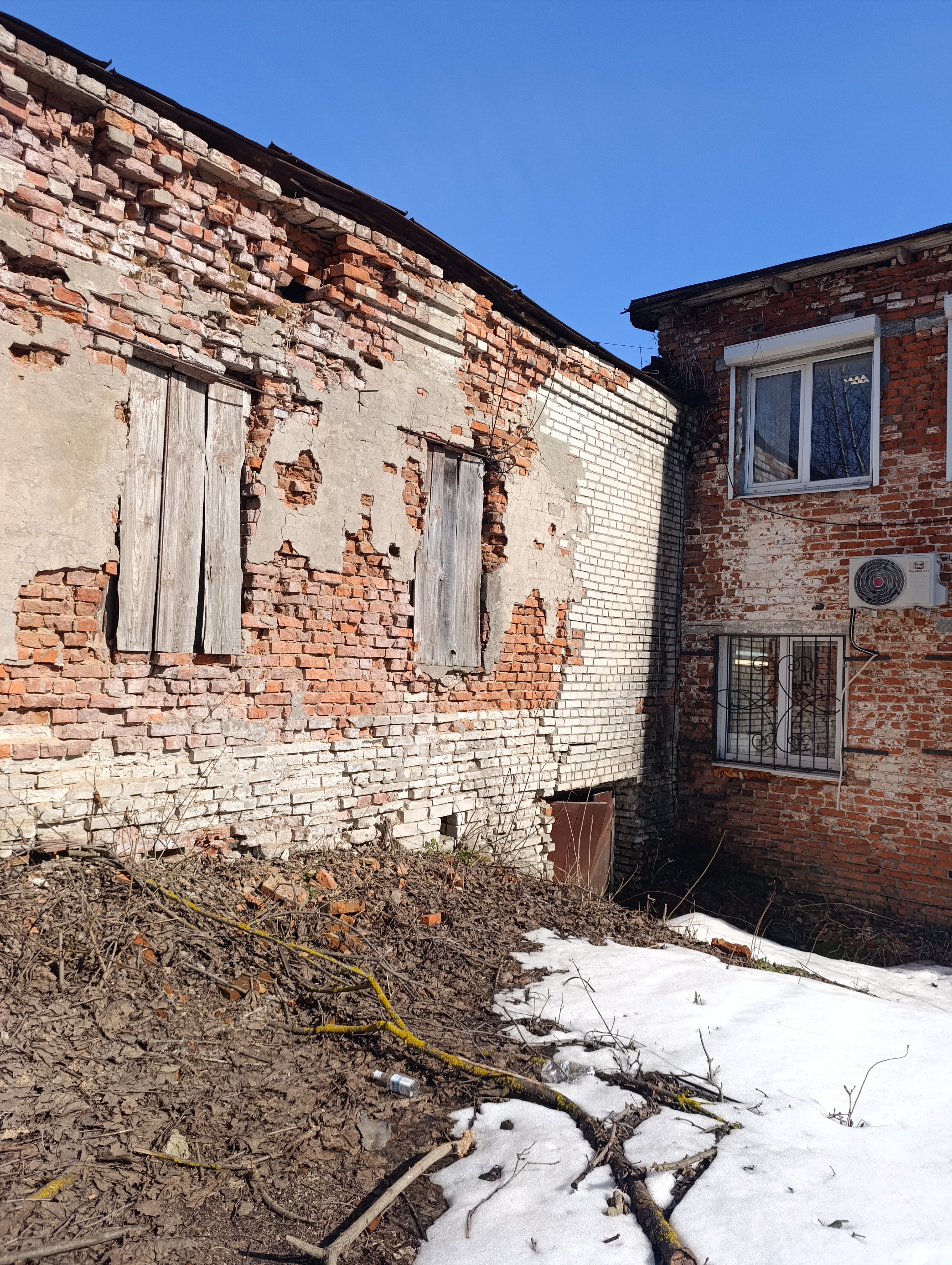 Нежилое помещение, площадью 802,3 кв.м.