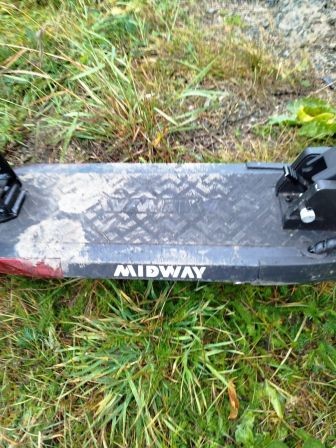 Электросамокат Мидвей Старк (MIDWAY) мощностью электродвигателя 600 Вт, без г/н. Рабочее состояние, и комплектность не проверялось. Находится в г. Шарыпово, данное имущество обращено в доход государства (Документы, ключи отсутствуют). (2404/25)