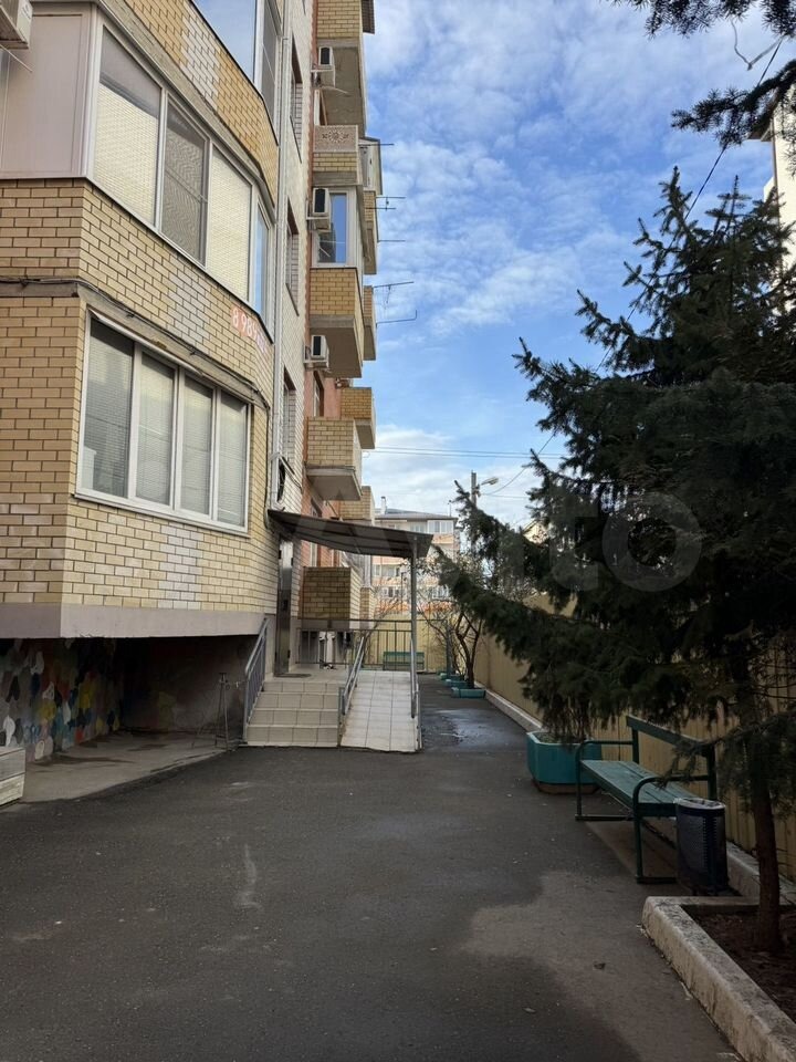(повт) Д-к Сергеева Г.В. Жилое помещение пл. 37,6 кв.м, КН 23:43:0130087:2596, адрес: г.Краснодар, пос.Российский,ул.Рымникская, д.11, кв.34, литер А1. Обременение: арест, н/ц 1 913 220,80 руб., з-к 382 644,00 руб., ш/а 19 132,00 руб.
