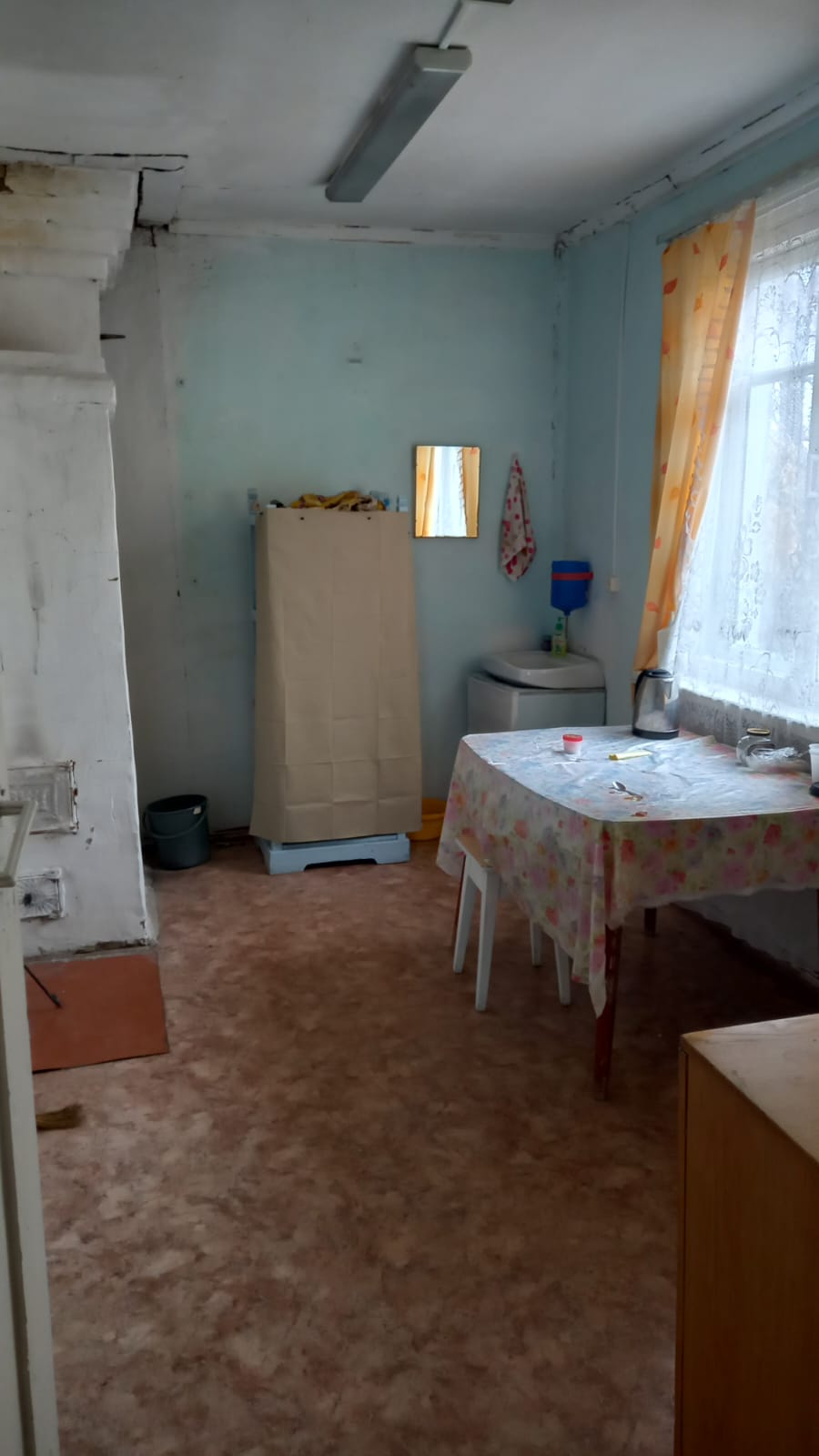 Здание фельдшерско-акушерского пункта по адресу: Курганская область, Шадринский муниципальный округ, д. Комсомольская, ул. Новая, д. 2