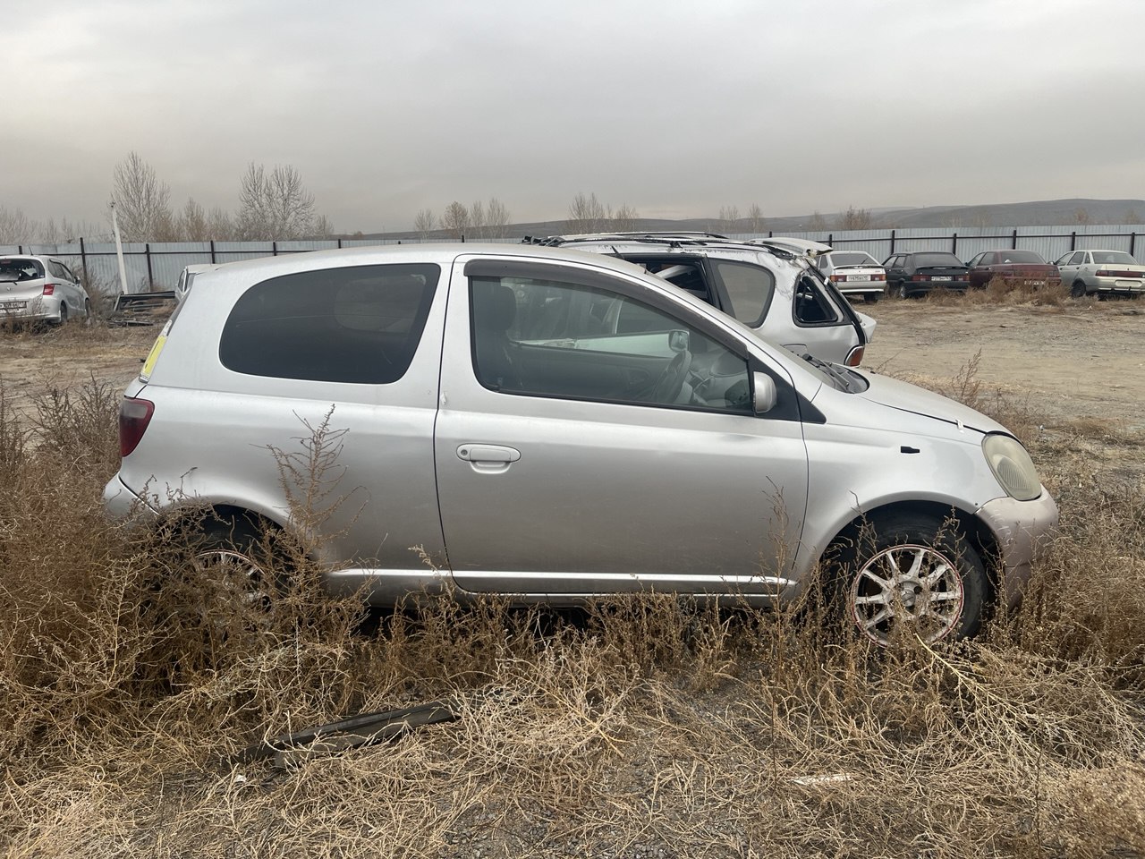 Транспортное средство марки «Toyota Vitz», 2000 г.в.,  с государственным регистрационным номером В550ВК17.