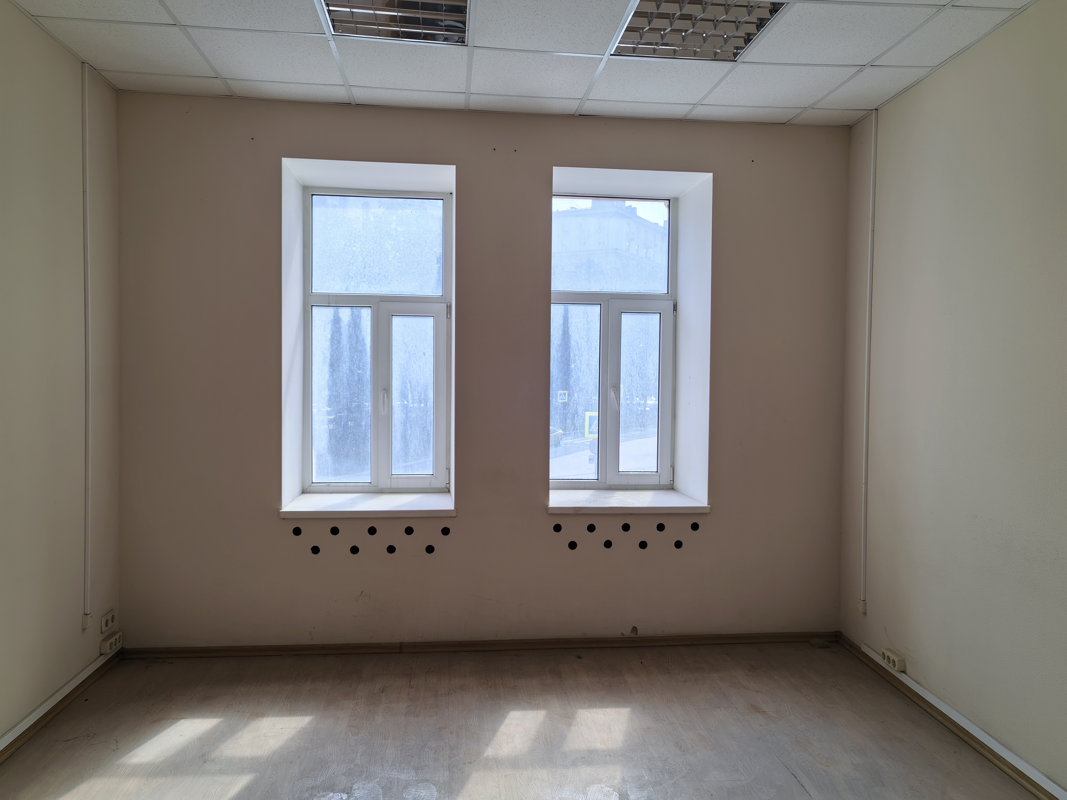 Продажа имущества, находящегося в собственности города Москвы, нежилое помещение по адресу: г. Москва, ул. Народная, д. 14, стр. 1,  площадью 284,1 кв. м, (этаж № 2), кадастровый номер: 77:01:0006020:4245