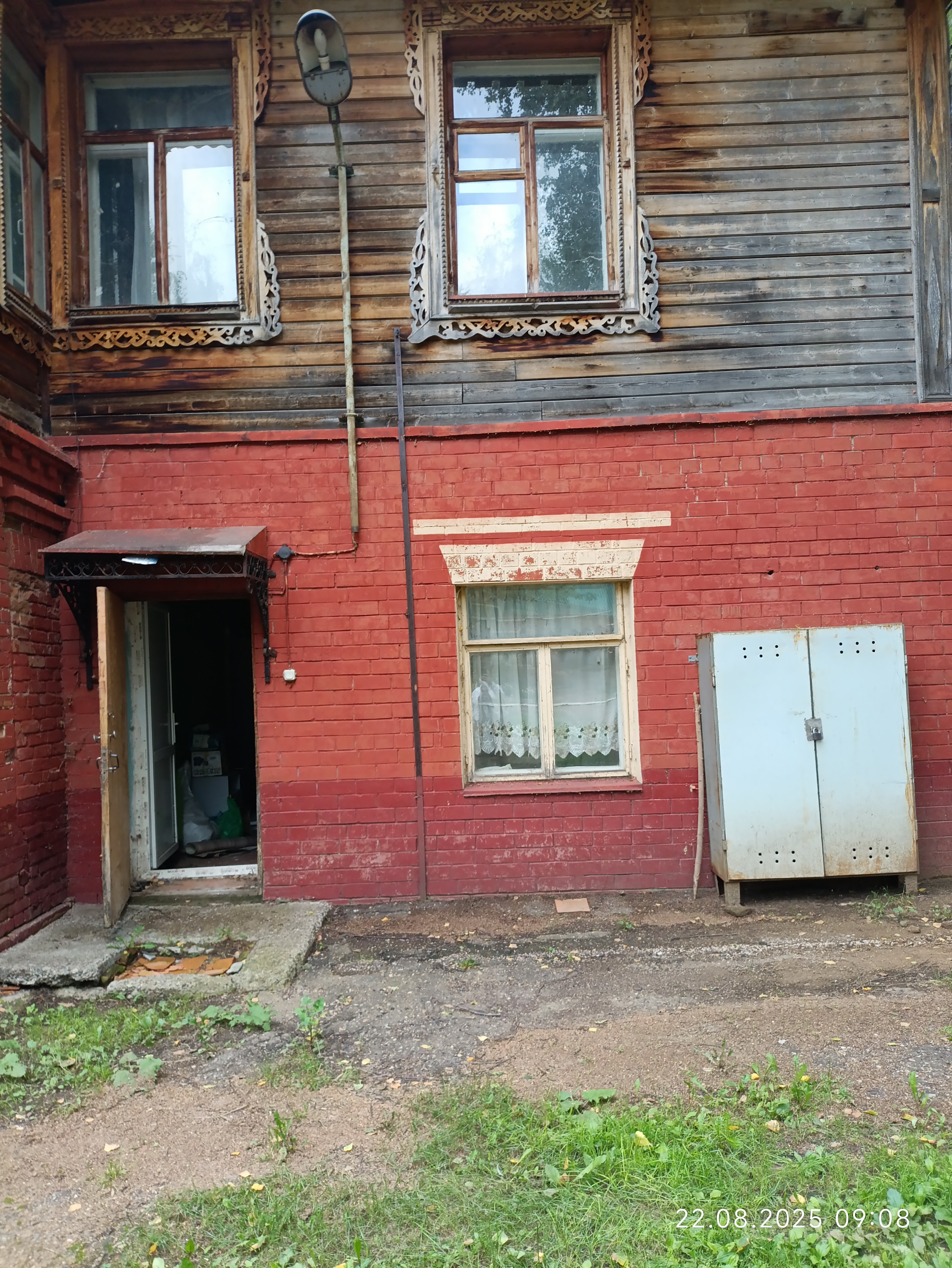 Нежилое здание, являющееся объектом культурного наследия местного (муниципального) значения (номер в реестре 161610745520004),расположенное по адресу: Республика Татарстан, Елабужский муниципальный район, г. Елабуга, ул. Гассара, д. 23