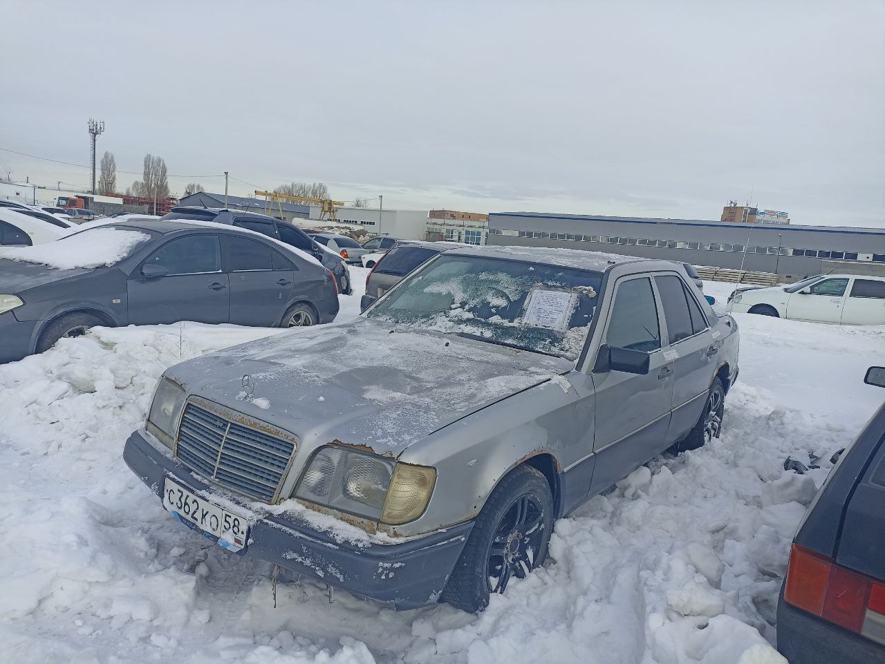 Автомобиль марки «Мерседес Бенц» государственный регистрационный знак С 362 КО/58 регион, свидетельство о регистрации ТС 99 45 № 698051 на автомобиль, VIN WDB1240201A732288, 1988 г.в.