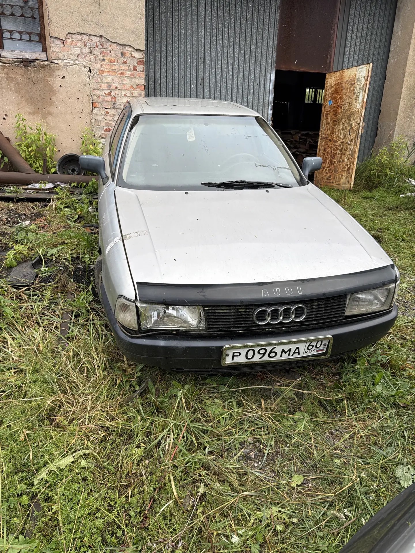 Легковые автомобили, 4 штуки
