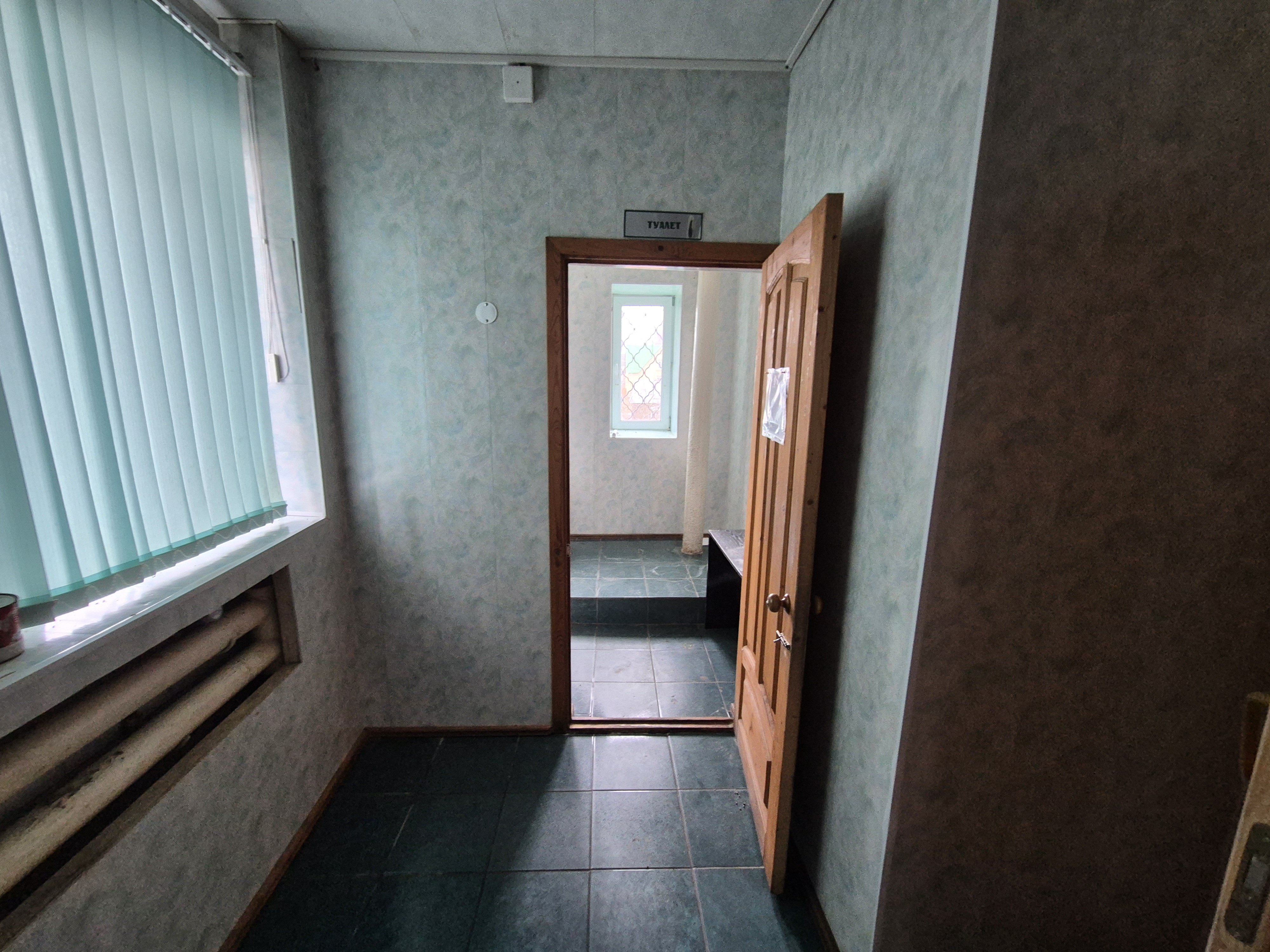 Имущество, находящееся в собственности Ярославской области, расположенное по адресу: Ярославская область, Мышкинский р-н, г. Мышкин, ул. Никольская, д. 15, помещение 1 этажа №№2-14