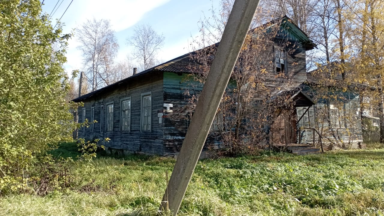 Нежилое здание по адресу: Ярославская область, Некоузский район, п. Волга, ул. Ленина, д. 14