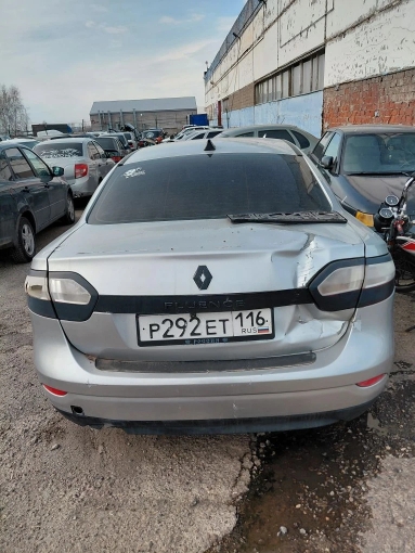 Автомобиль марки RENAULT FLUENCE (292)