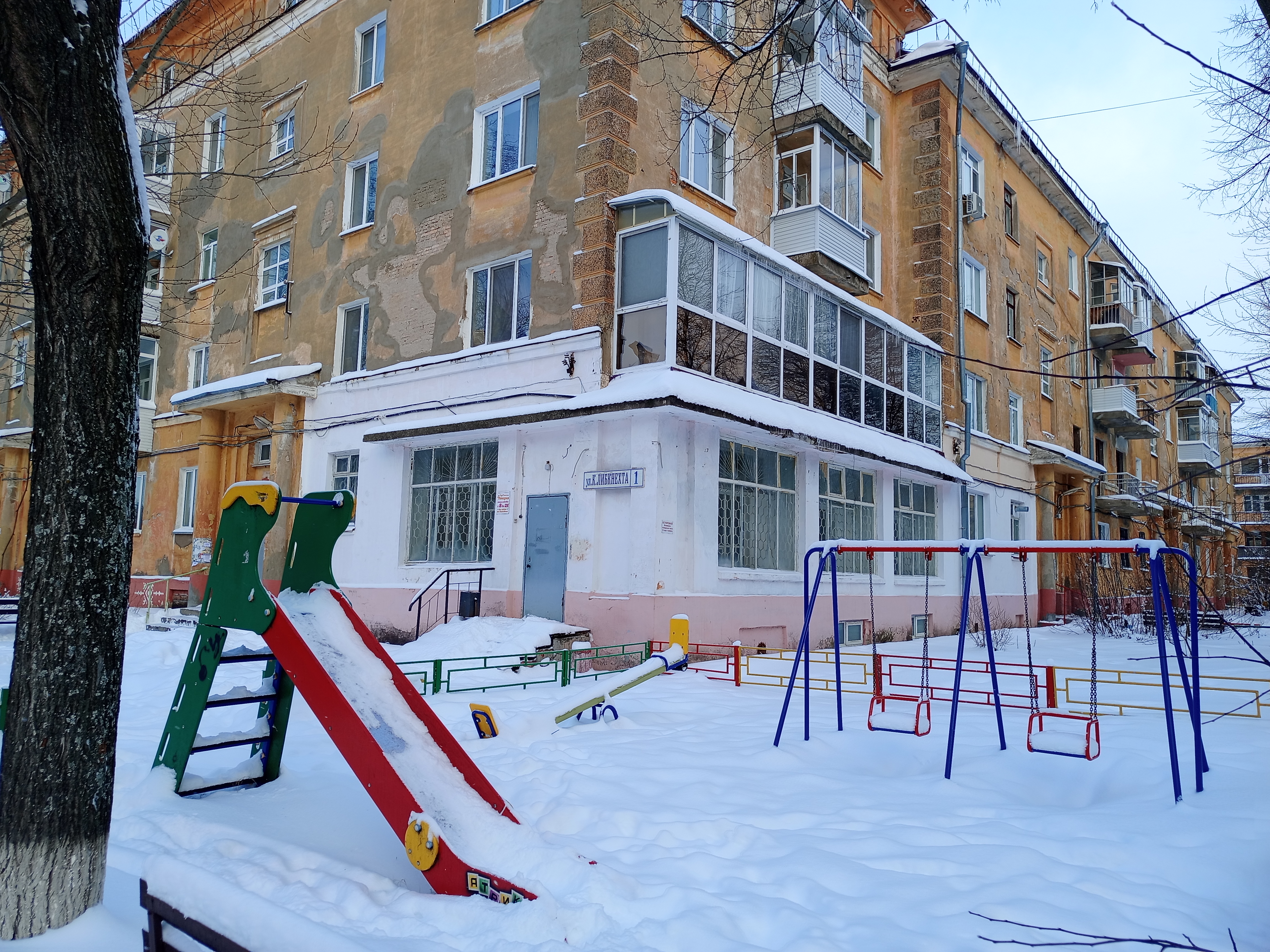 Нежилое помещение, этаж № 1, подвал, площадь 287,5 кв.м