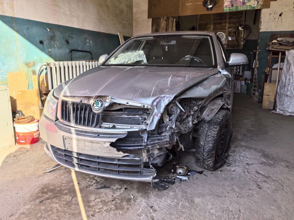 Автомобиль марки SKODA OCTAVIA 2011 года