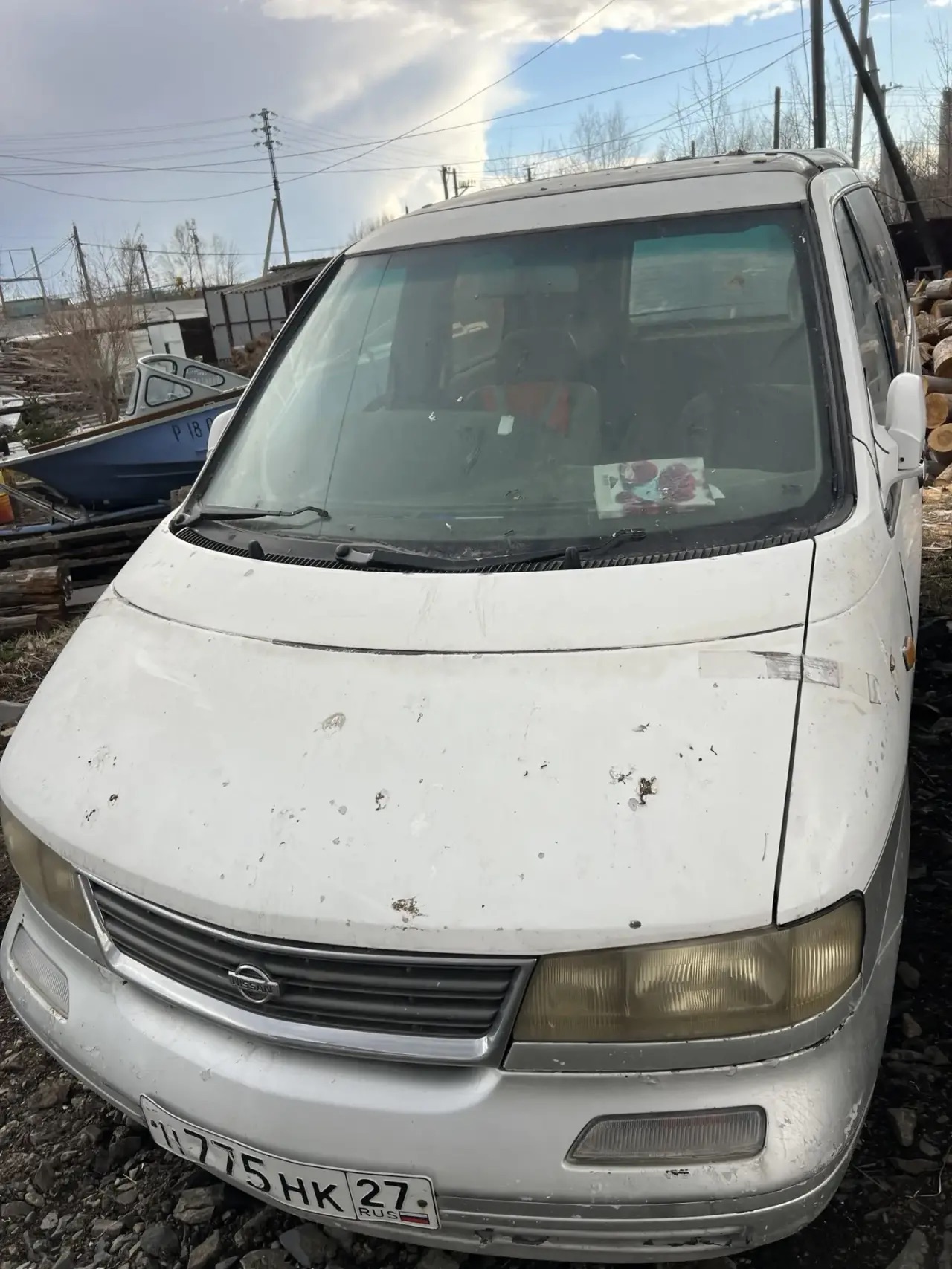 Автомобиль марки Nissan Largo, H775HK27 г/н, 1996 г.в., № кузова VW30717760, цвет белый серый