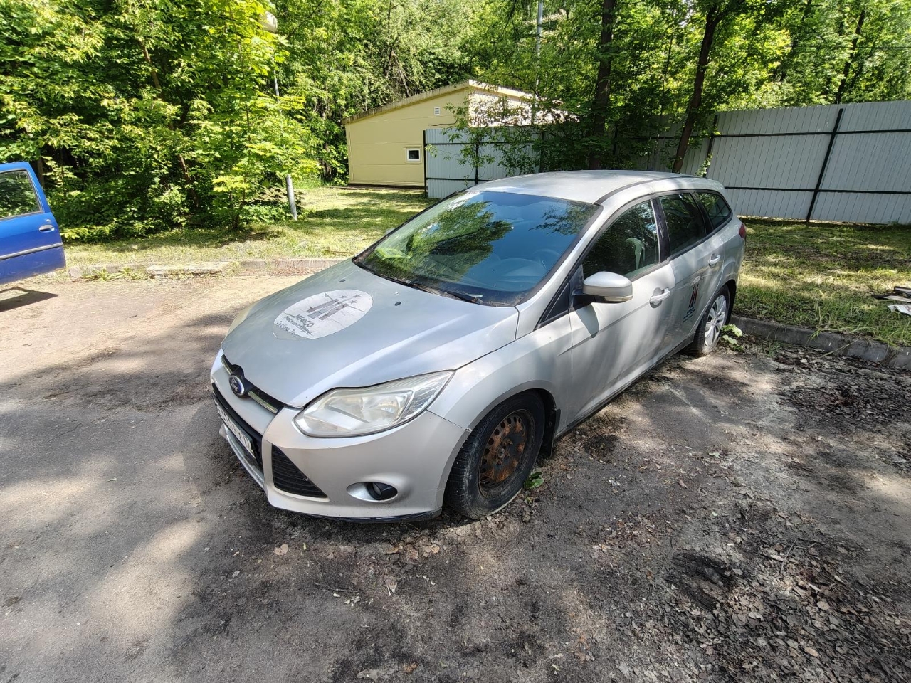 Продажа транспортного средства Легковые автомобили Ford Focus (VIN: X9FLXXEEBLDR33616)