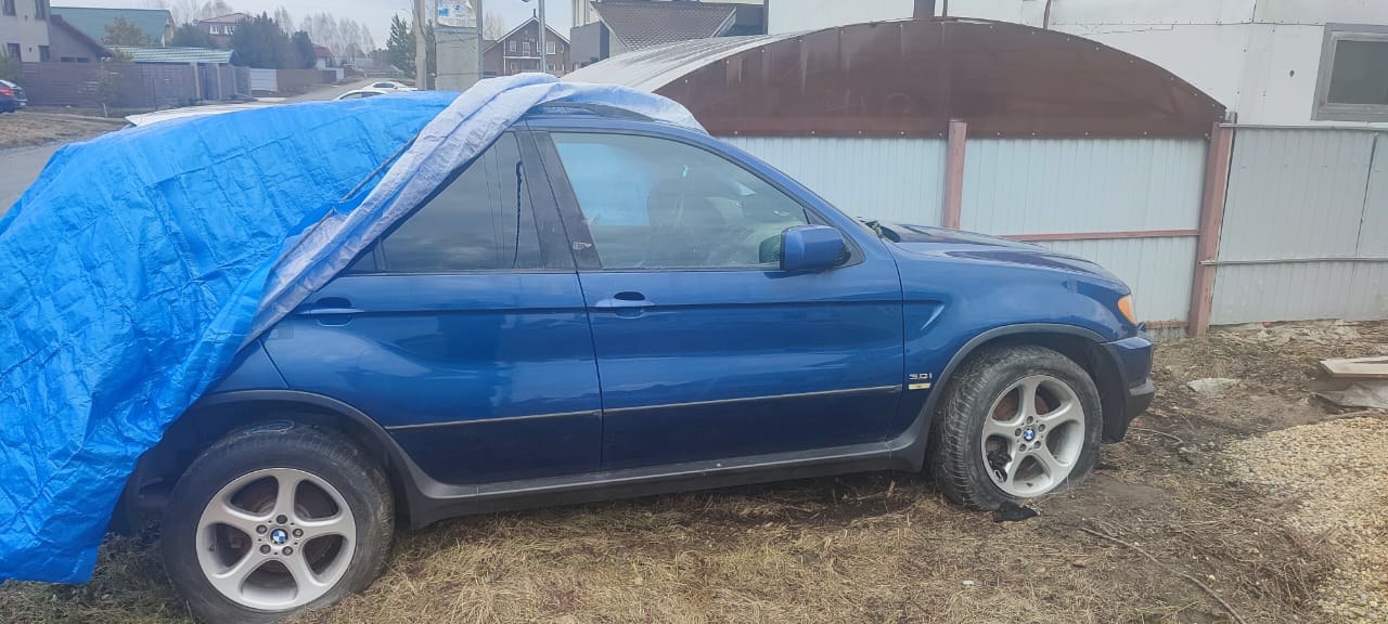 Легковой автомобиль (универсал) BMV Х53, 0I, 2001 г.в., г/н Р666НУ54, VIN: 5UXFA53502LP32186, цвет – синий (залог, повтор)