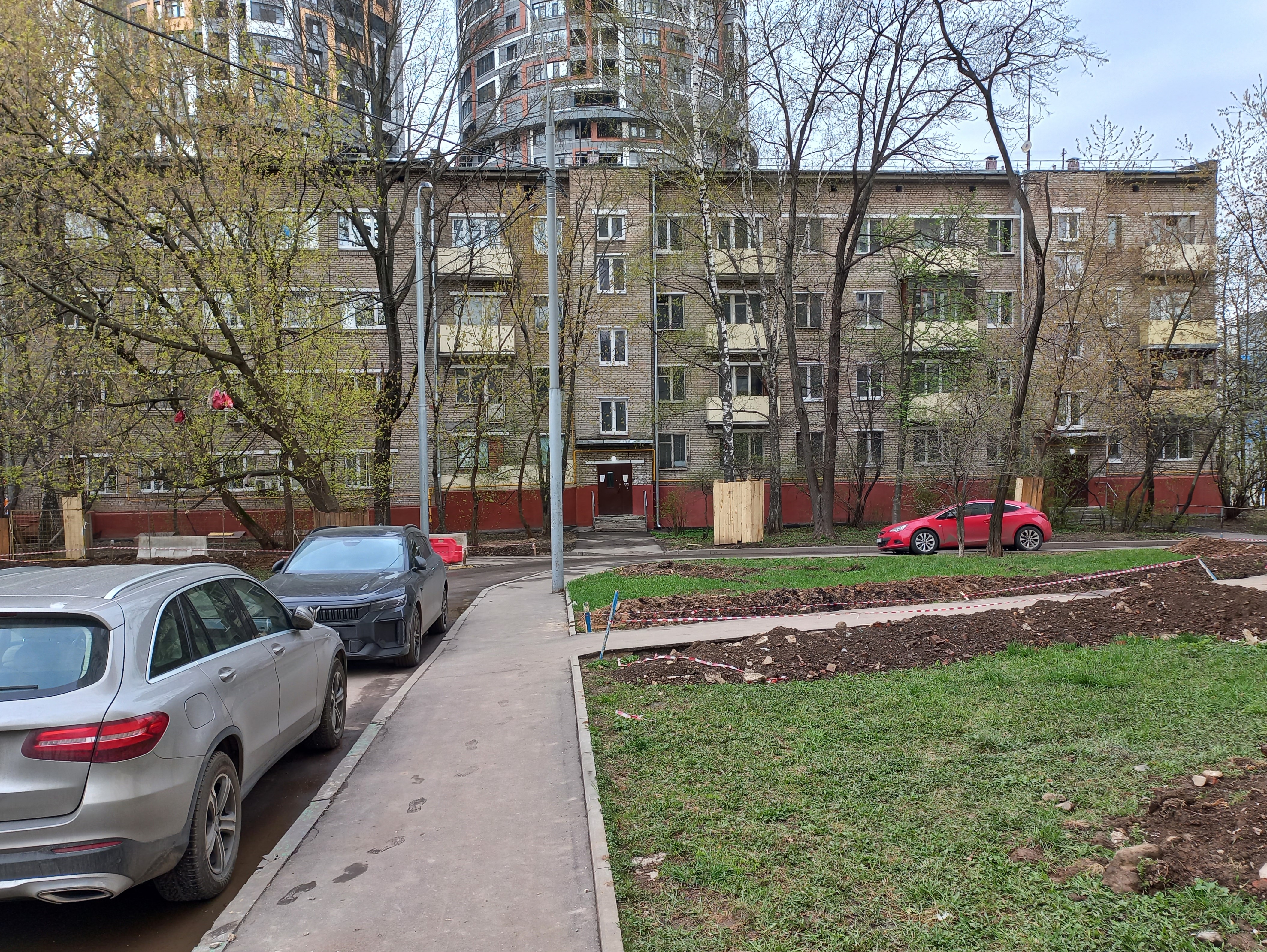 Продажа имущества, находящегося в собственности города Москвы, жилое помещение по адресу: г. Москва, ул. Шверника, д. 1, корп. 3, кв. 17, общей площадью 44,3 кв. м (этаж № 1), кадастровый номер: 77:06:0002009:5375