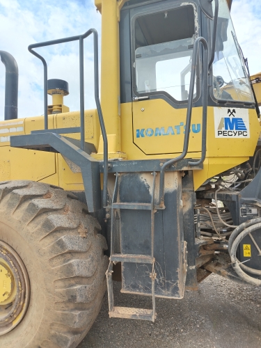 Погрузчик WA470-3, 2006 года выпуска.