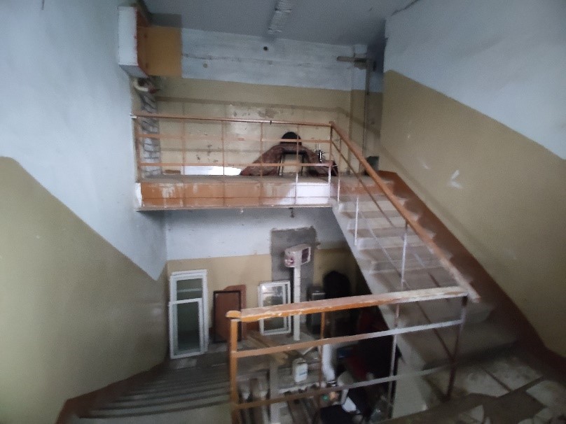 Размер ежегодной арендной платы за пользование нежилыми помещениями 1 этажа №14, 15, Антресоли №8а, 9-14, 23 кадастровый номер 16:50:080210:1283 общей площадью 141,8 кв.м, расположенными по адресу: г.Казань, ул.Авангардная, д.143, пом. 2001