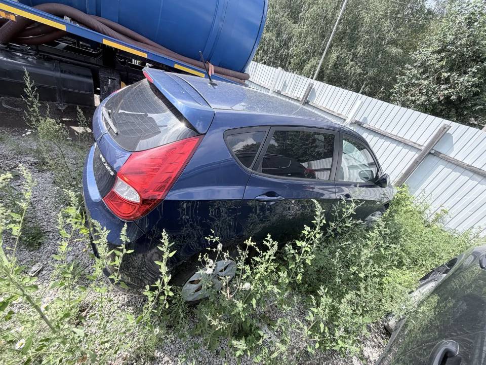 Легковой автомобиль Hyundai Solaris, 2015 г.в., г/н: К070ЕХ54, VIN: Z94CU51CBFR125286, цвет-синий. Адрес: г. Новосибирск, ул. Линейная, д. 136. (арест)