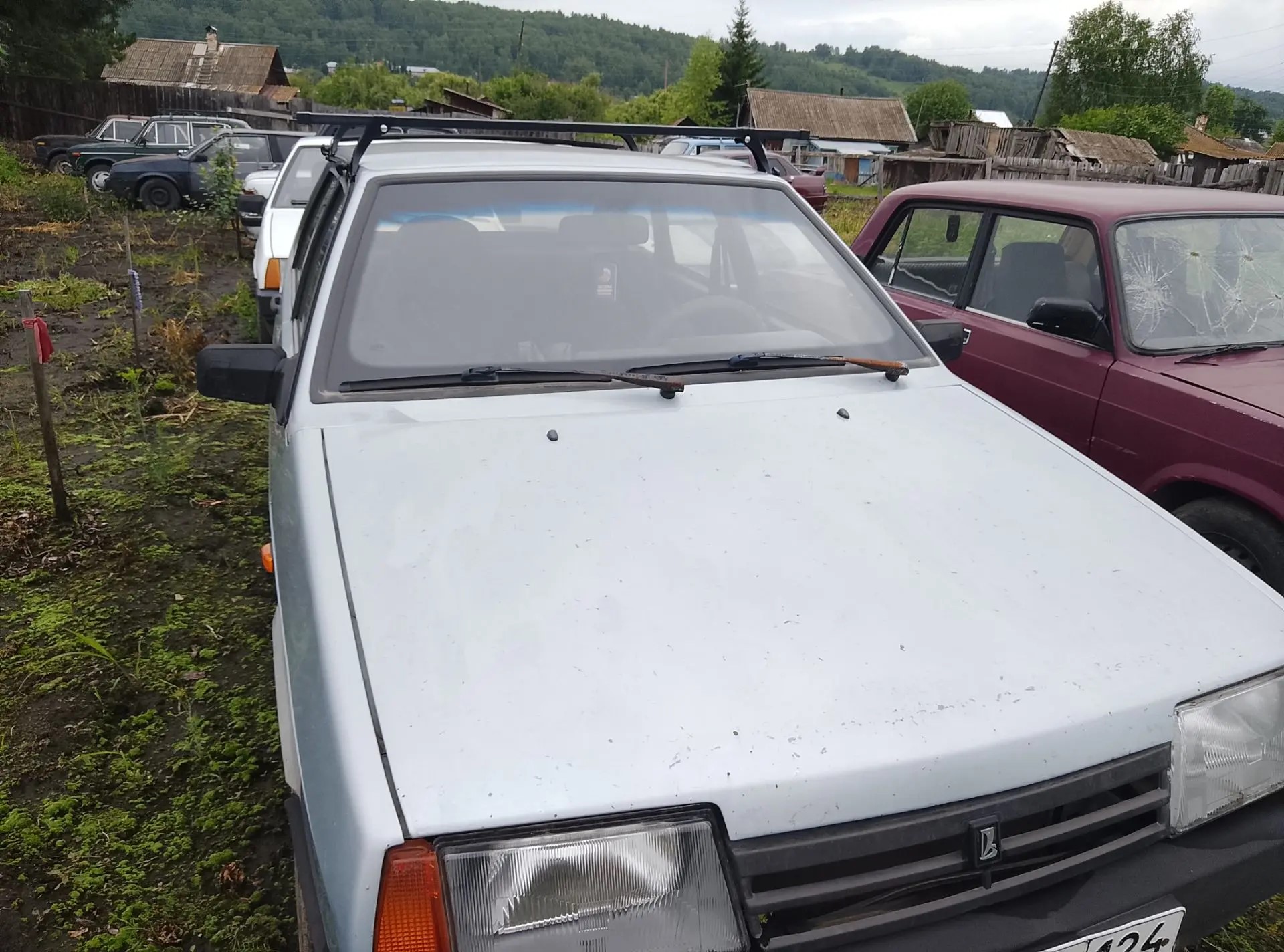 Автомобиль ВАЗ 21093, г/н Н846НС124, 2001г.в., VIN XTA21093012908069. Рабочее состояние, и комплектность автомобиля не проверялось. Находится в Балахтинском районе, данное имущество обращено в доход государства (Документы, ключи отсутствуют). (130/26)