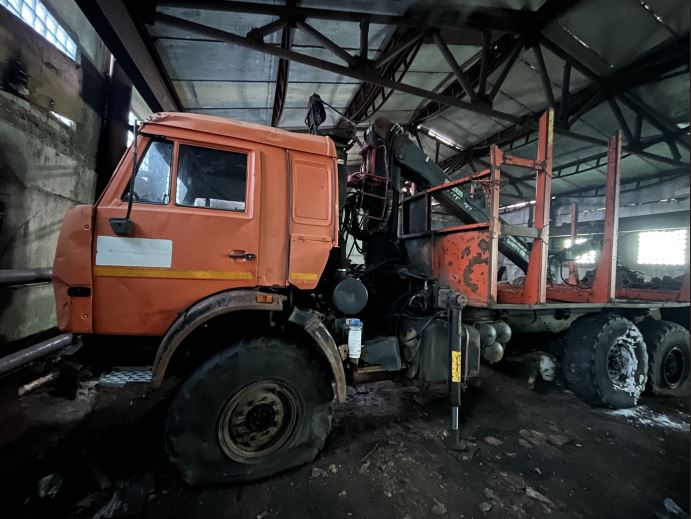 мод.780523 (КамАЗ-43118) сортиментовоз с КМУ, год изготовления 2015, VIN Z9L780523F0000120