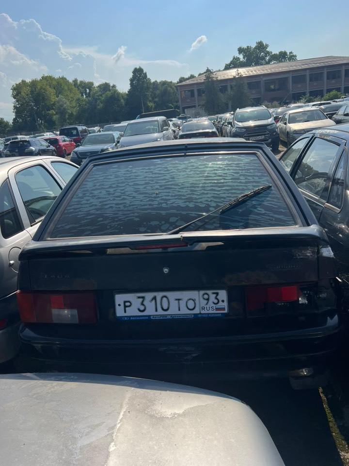 Автомобиль ВАЗ 21140, г.н Р310ТО93, 2006 г.в., цвета графитовый металлик. Документы отсутствуют.