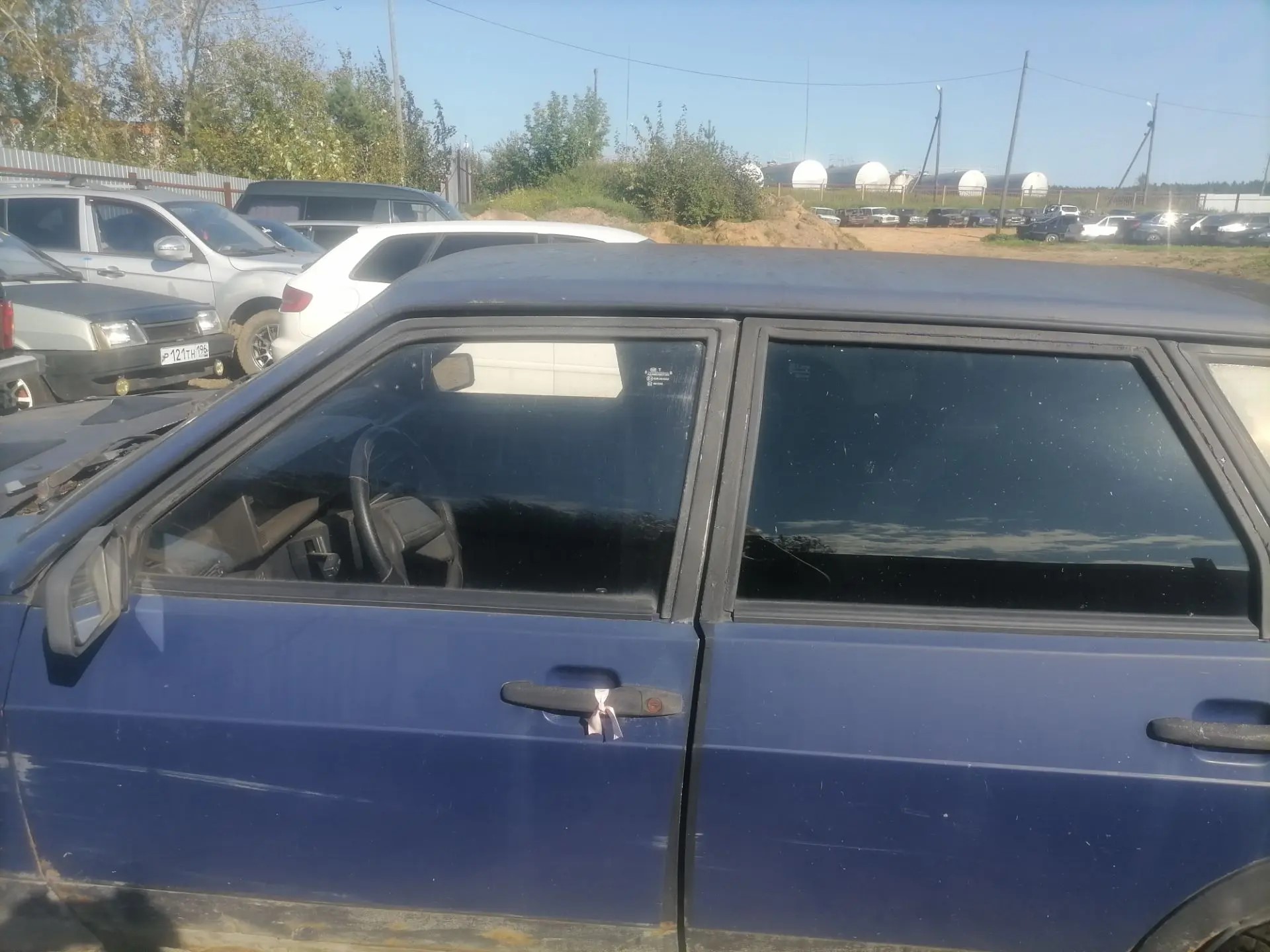 Автомобиль марки ВАЗ 21093 гн М 070 НР 196, год выпуска 1998, кузов № ХТА210930W2366239, цвет синий,