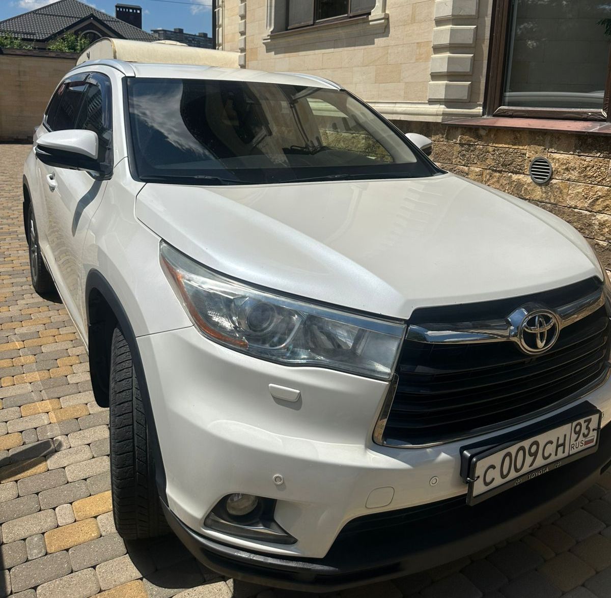 (повт) Д-к Тарасов Е.А. А/м TOYOTA HIGHLANDER, г/в 2014, г/н С009СН93,VIN 5TDDKRFH50S060138. Обременение:арест, н/ц 2 306 050,00 руб., з-к 461 210,00 руб., ш/а 23 061,00 руб.
