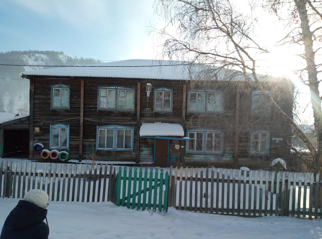 Нежилое здание кадастровый номер 04:08:030101:540 площадь 343,7 кв.м,нежилое здание кадастровый номер 04:08:030101:539 площадь 12,7 кв.м, земельный участок 04:08:070501:137 площадь 2062 кв.м., расположенные по адресу: Республика Алтай, Усть-Коксинский район, с.Усть-Кокса, ул. Энергетиков, д.13