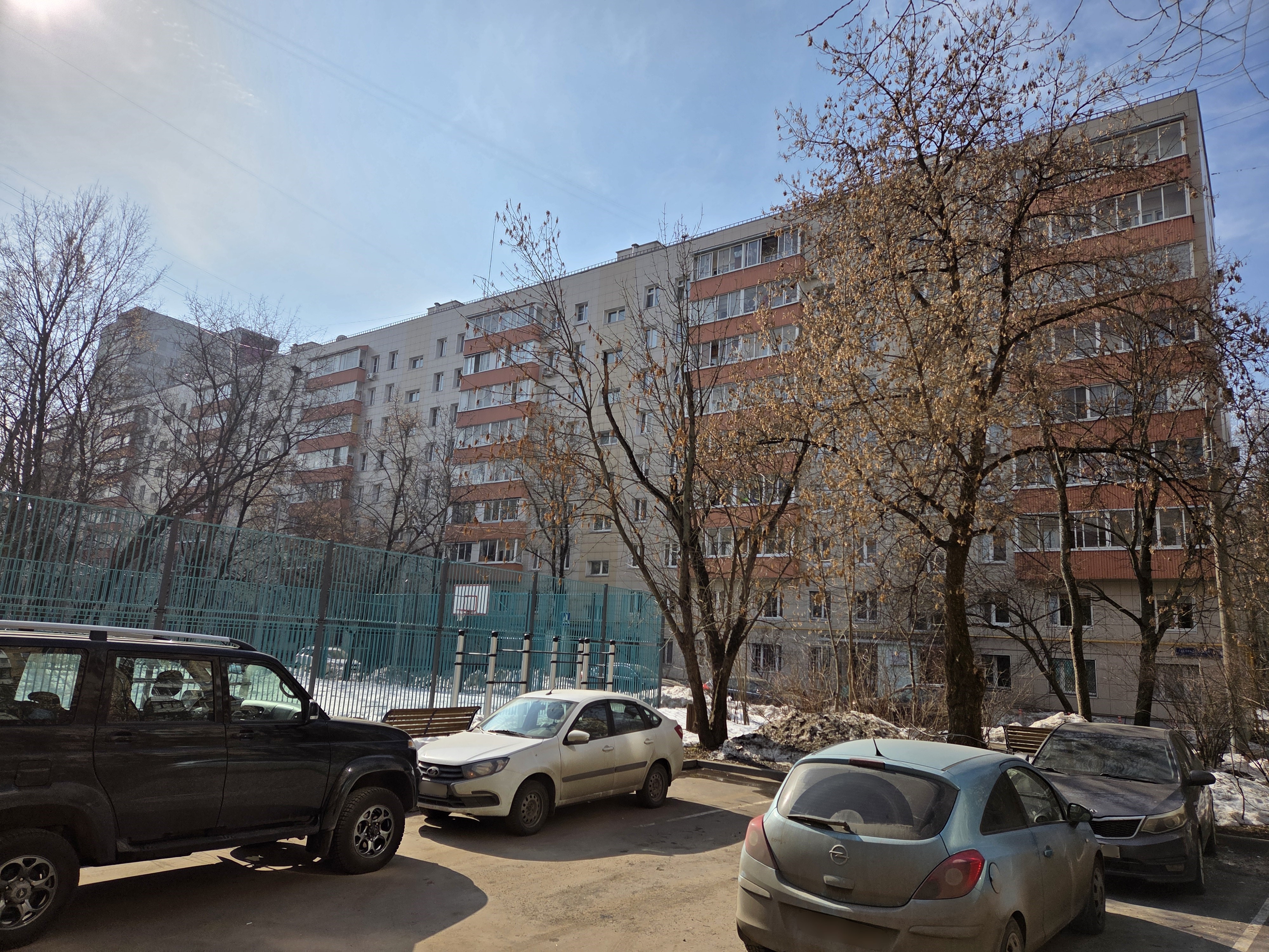 Продажа имущества, находящегося в собственности города Москвы, жилое помещение по адресу: г. Москва, ул. Астрадамская, д. 6, кв. 52, общей площадью 45,5 кв.м, (Этаж № 04), кадастровый номер: 77:09:0003021:8105.